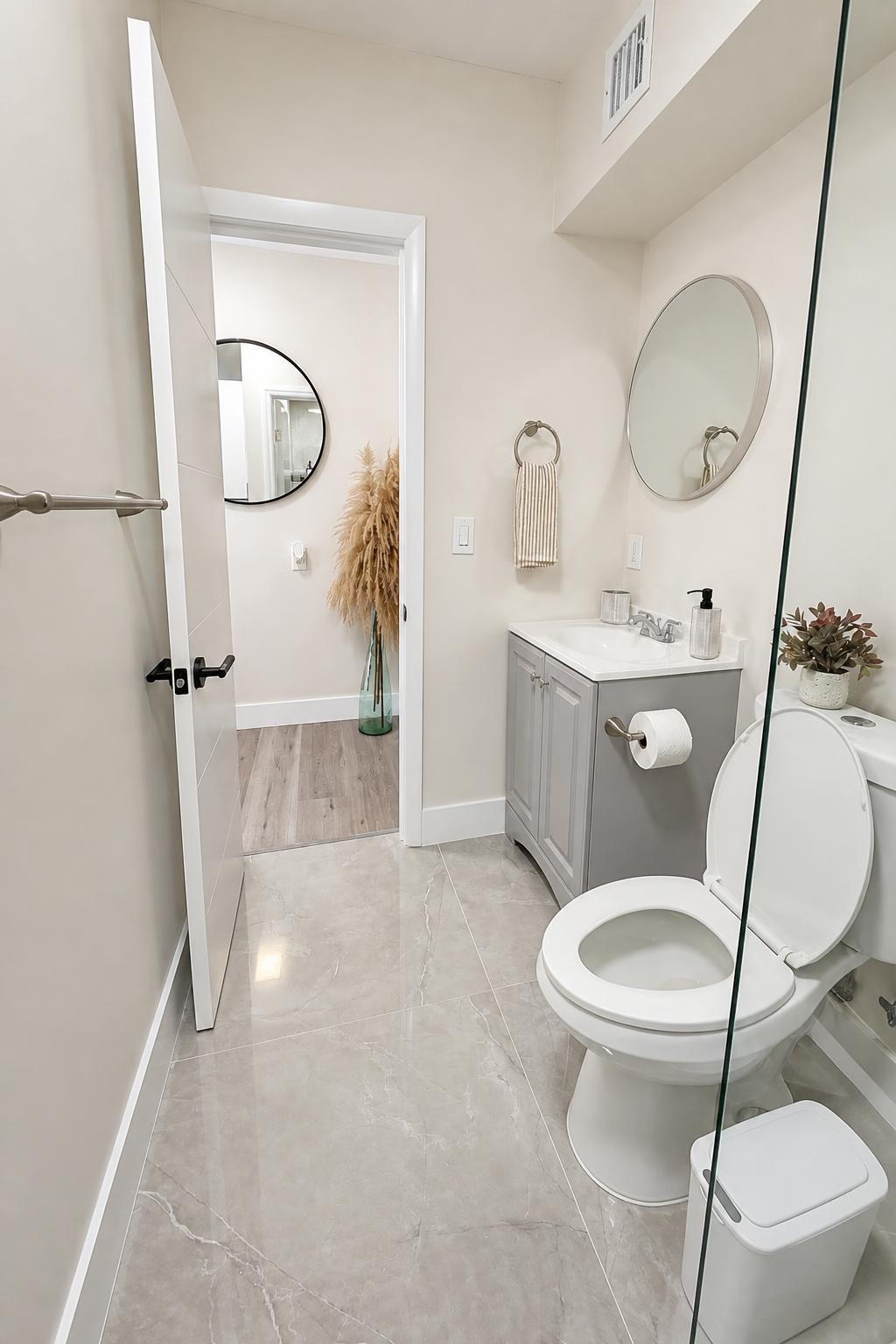 Coastal Charm & Convenience | Minutes to Beach & Hospitals - Photo 8