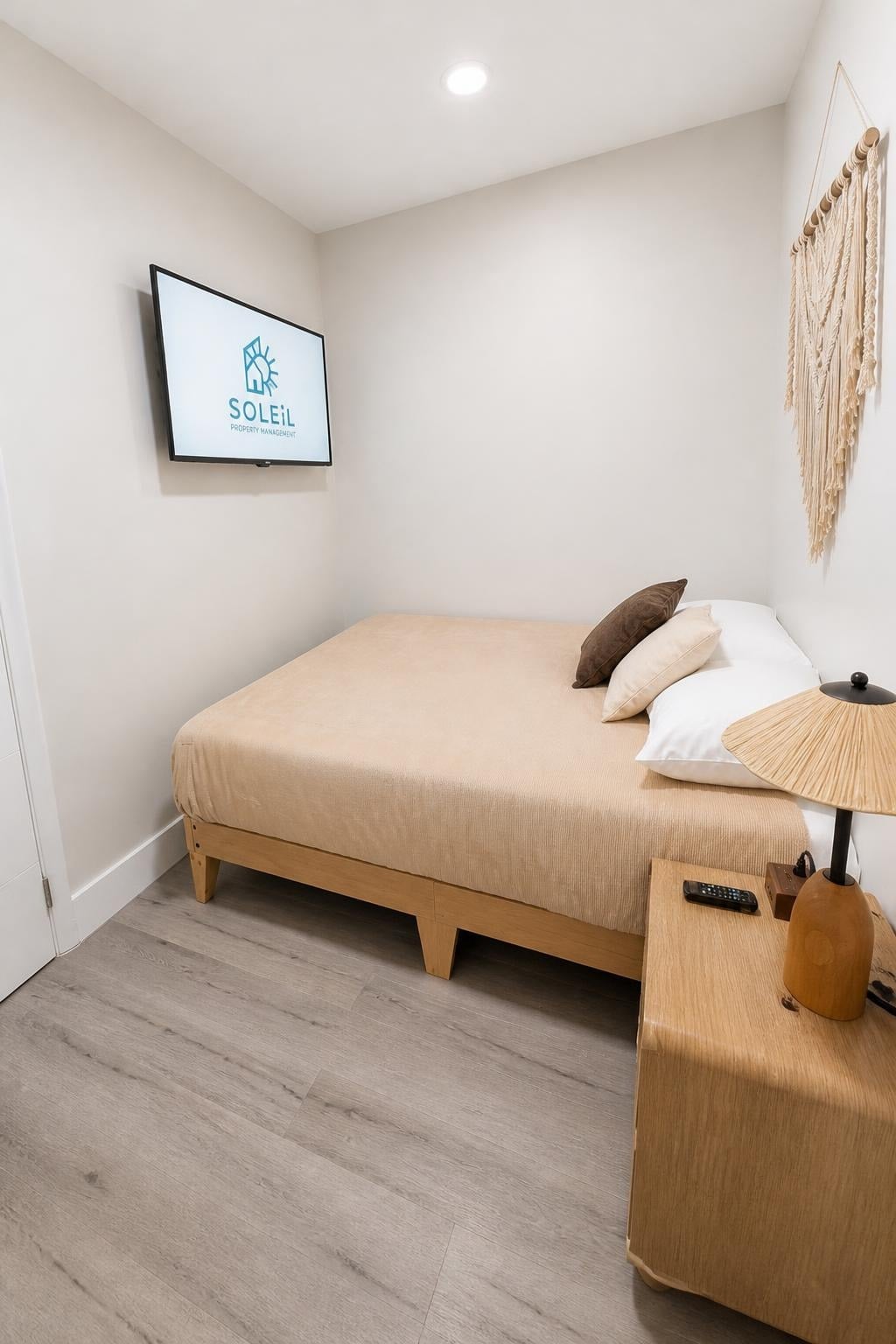 Coastal Charm & Convenience | Minutes to Beach & Hospitals - Photo 10