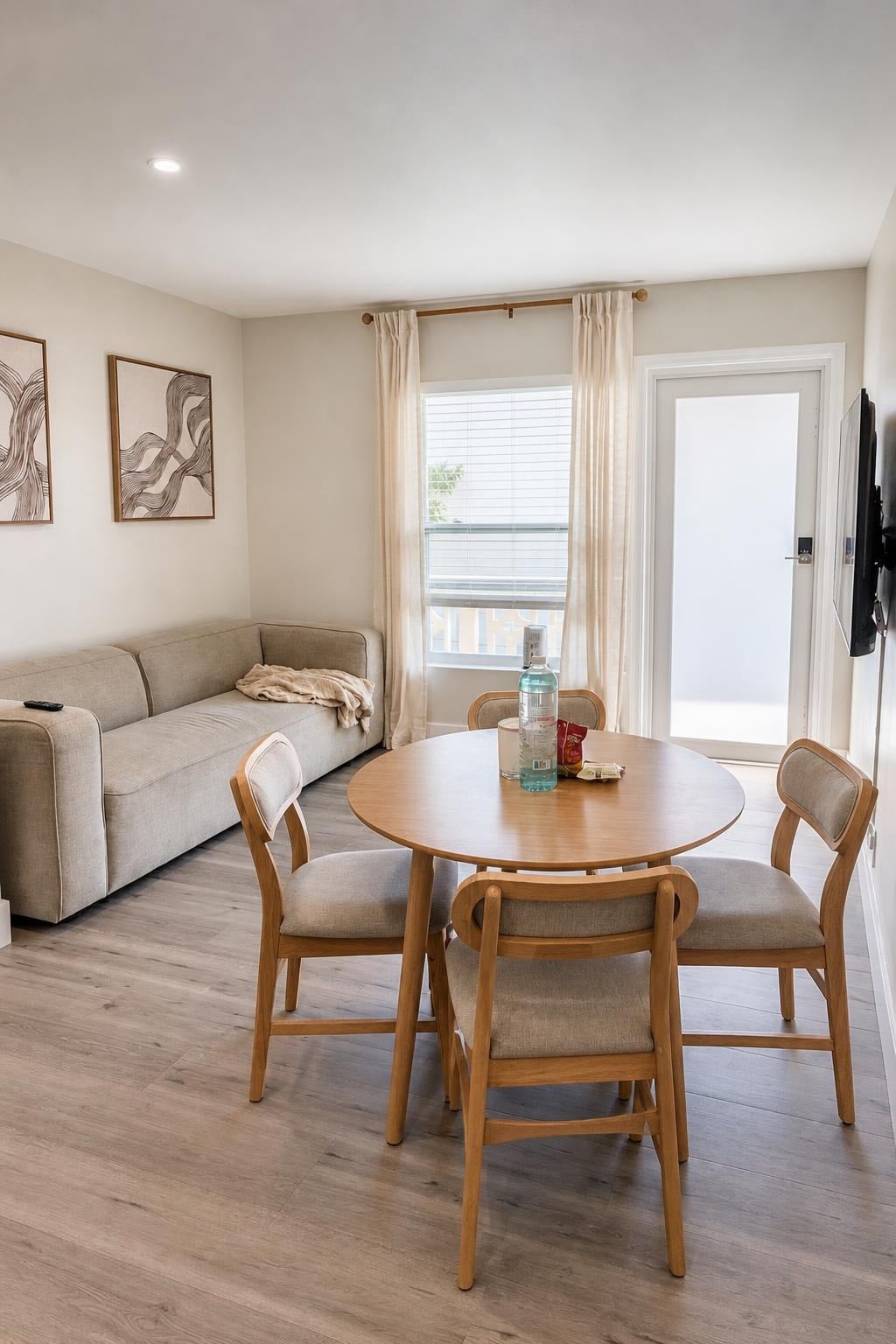 Coastal Charm & Convenience | Minutes to Beach & Hospitals - Photo 4