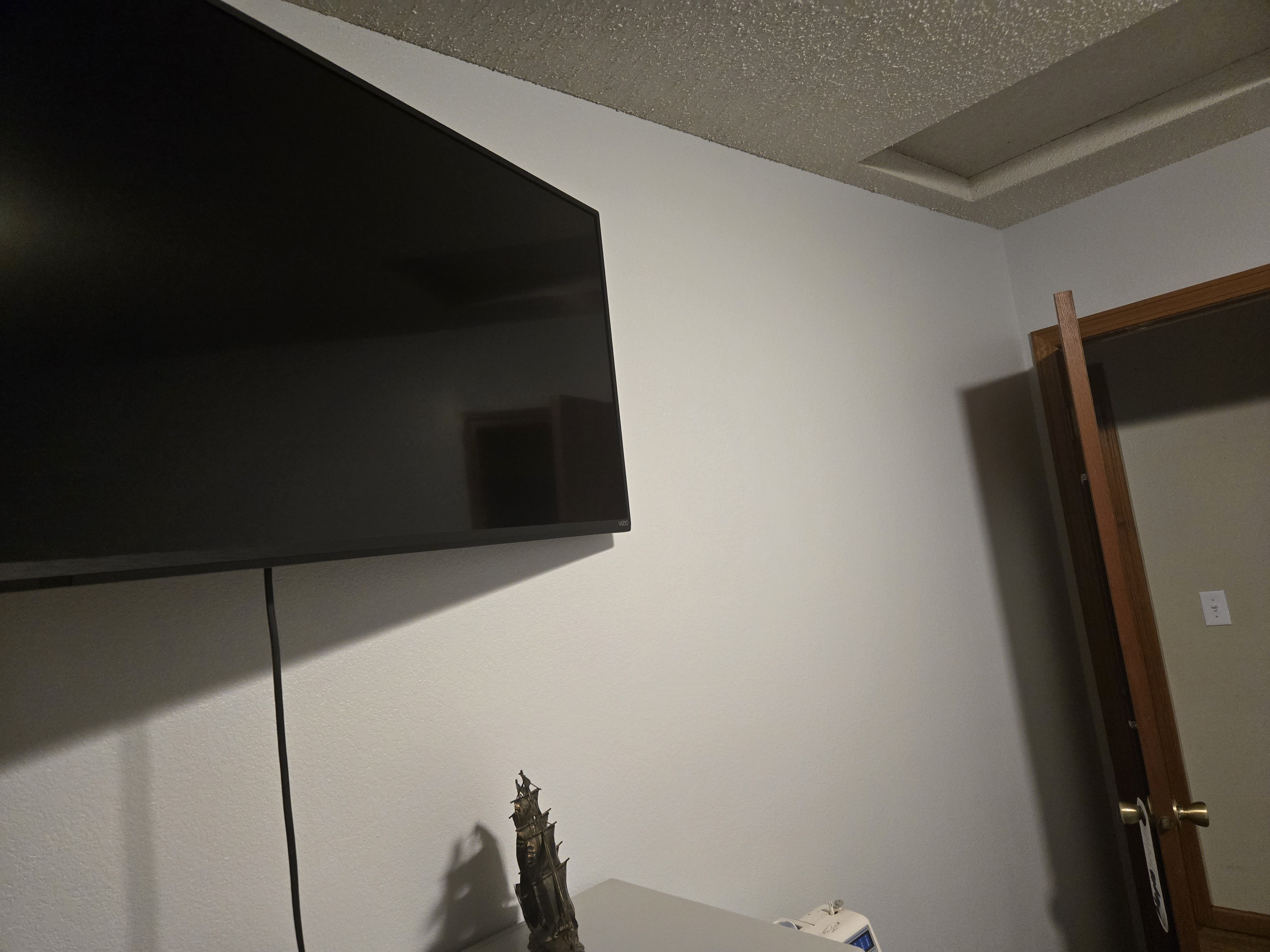 Clean house, not far from hospital and medical area - Photo 5