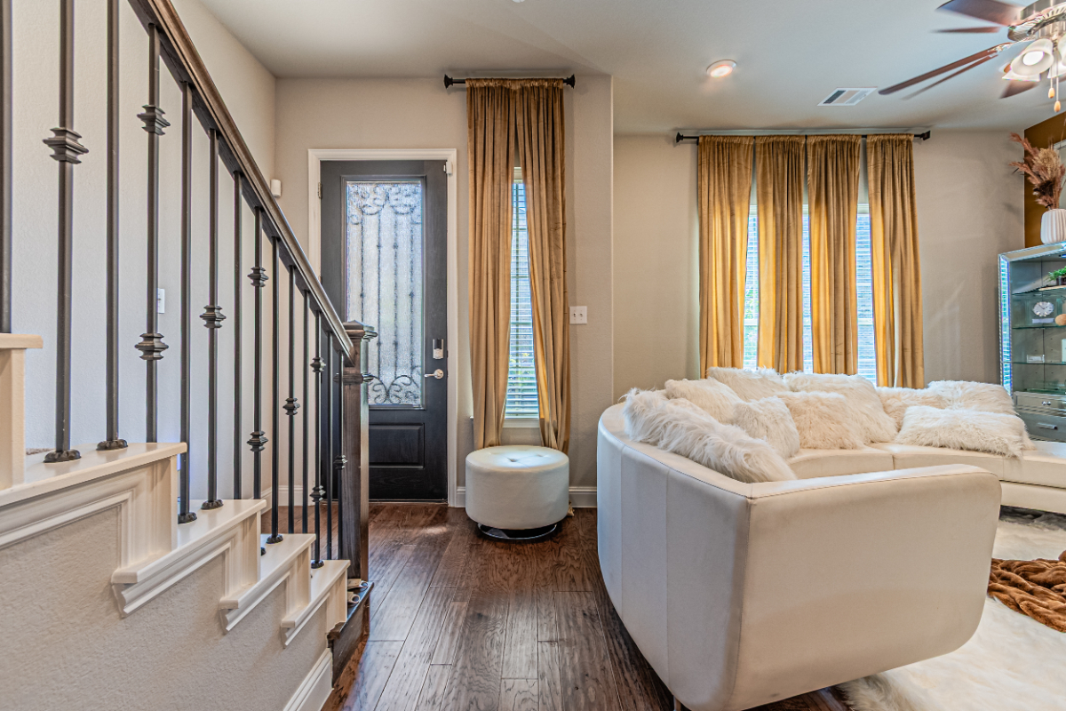 Stylish Carrollton Townhome | Perfect for Extended Stays - Photo 2