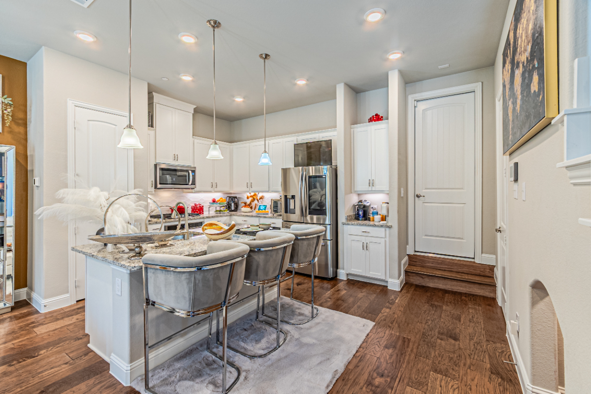 Stylish Carrollton Townhome | Perfect for Extended Stays - Photo 8