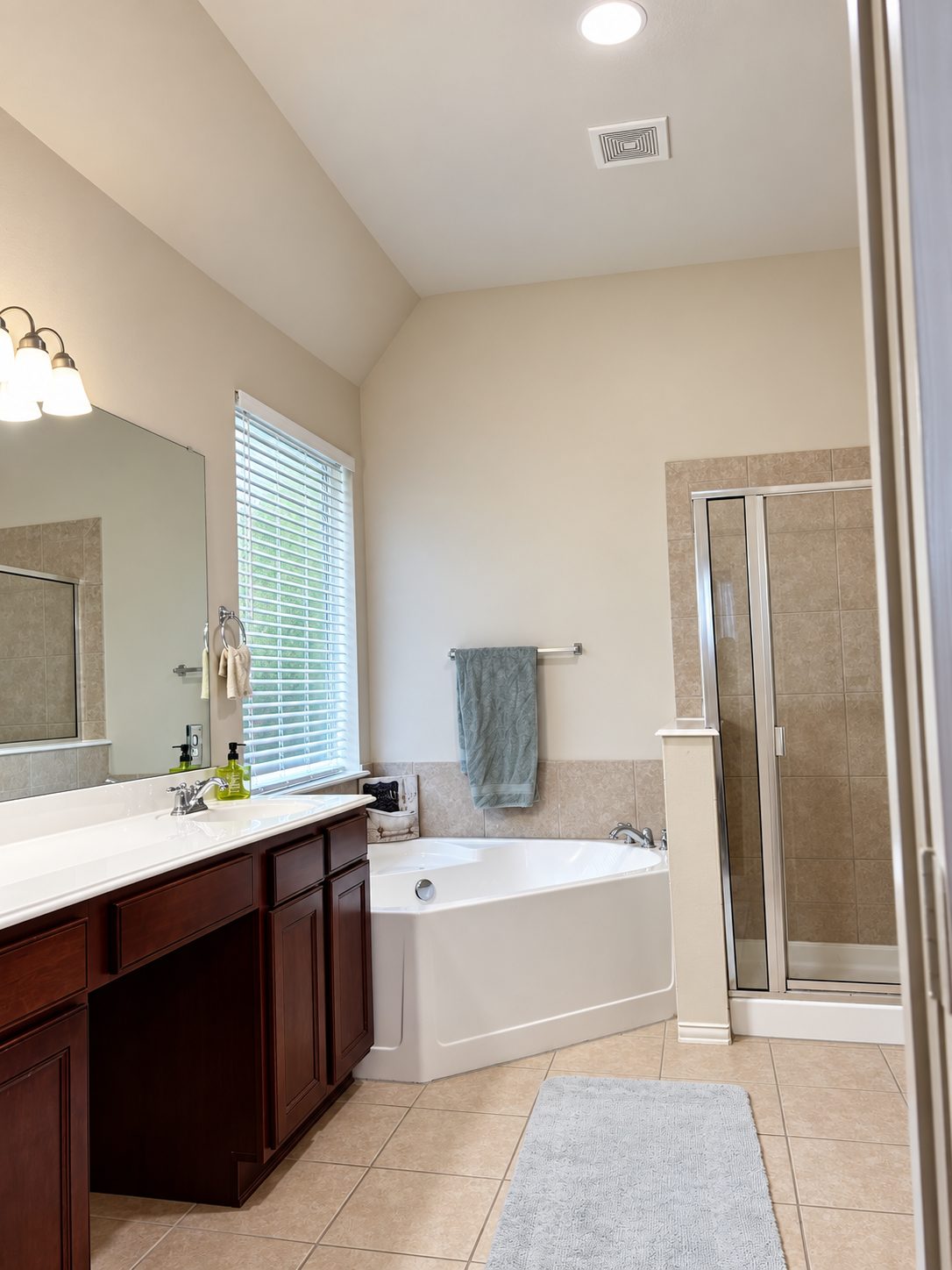 Cedar Hill 4BR Near Dallas & Joe Pool Lake - Photo 1