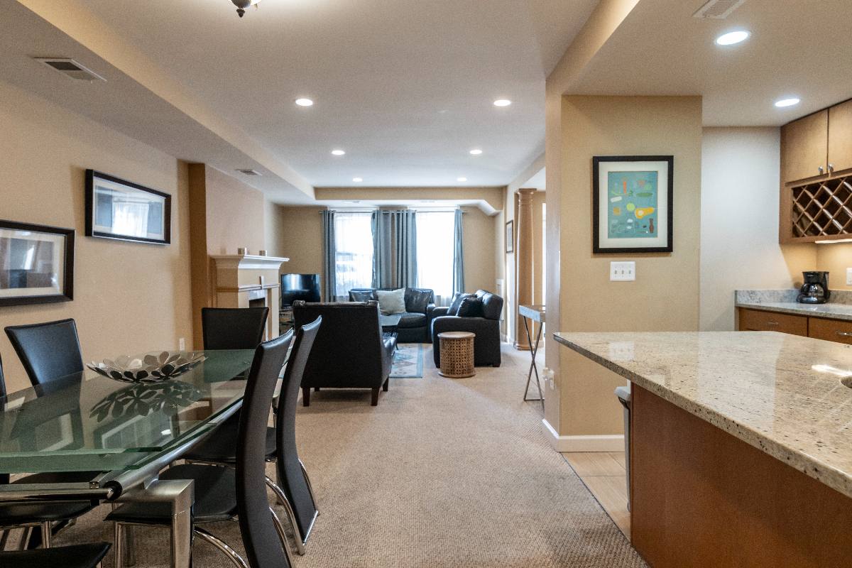 Freshly renovated 1 bedroom in Historic Home- Convention Center/Blagden Alley - Photo 8