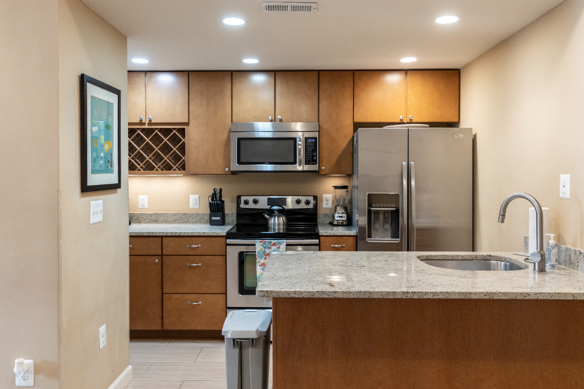 Freshly renovated 1 bedroom in Historic Home- Convention Center/Blagden Alley - Photo 10
