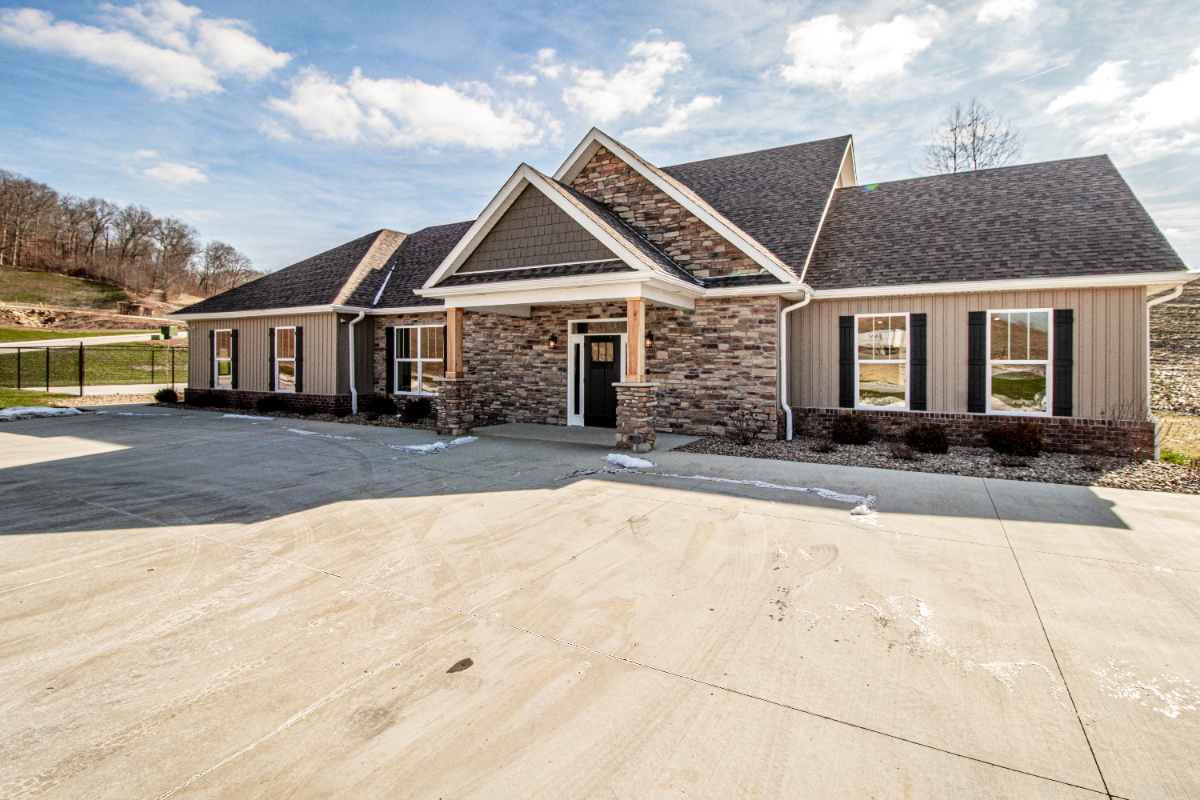 Abundant Amenities - Photo 9