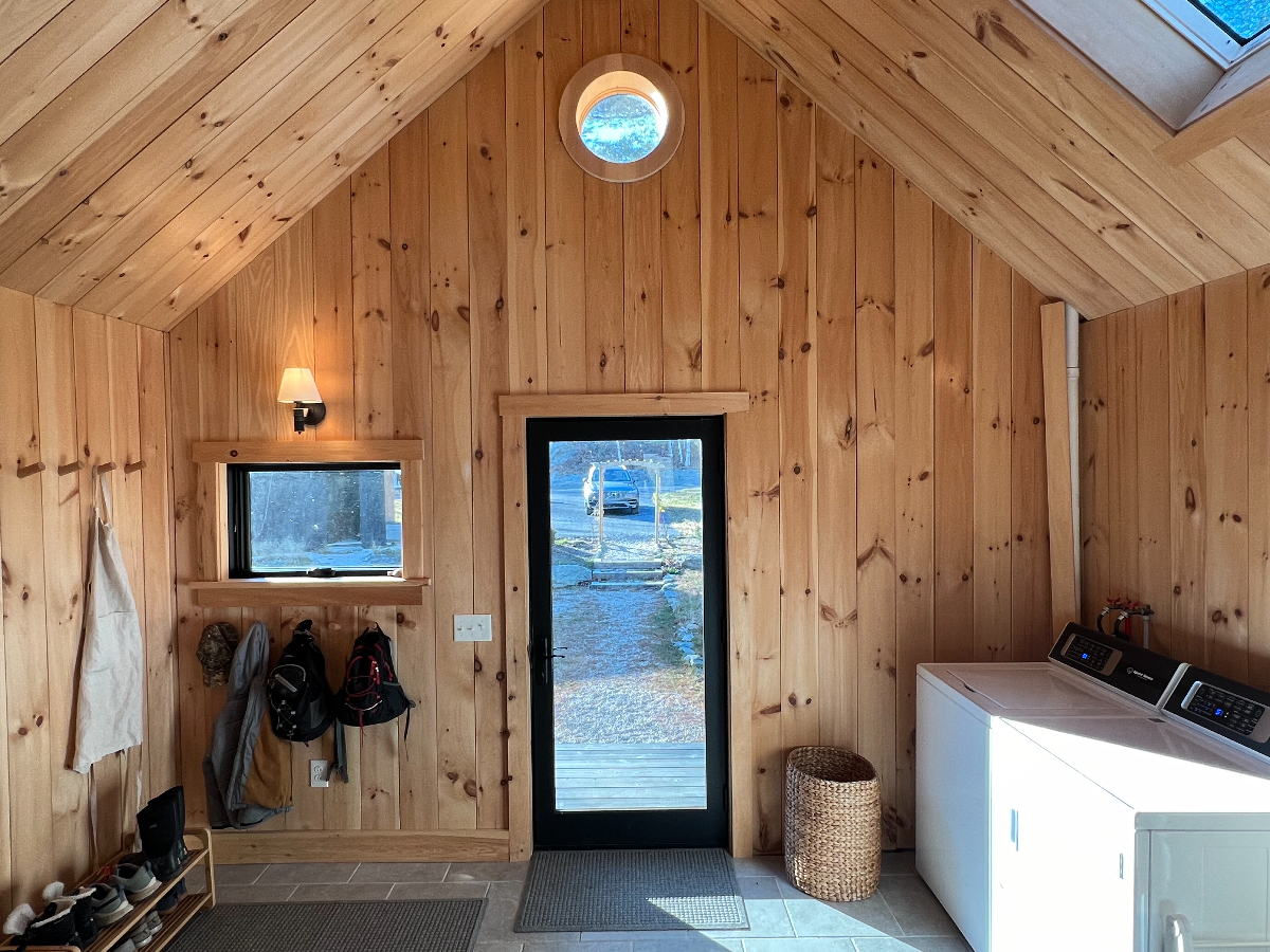 Secluded Mountain Getaway w/ Views & Hot Tub - Photo 12