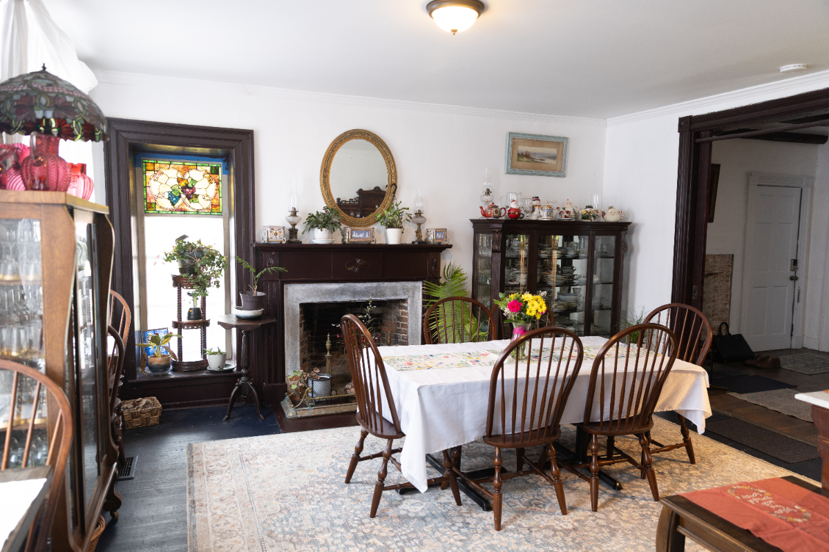 Spacious 3BR Furnished Home | Healthcare Professionals Welcome - Photo 5