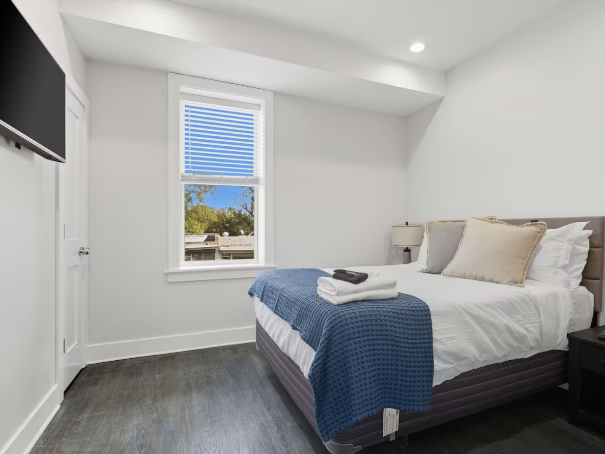 Stylish & Bright 2BR Retreat | Quick Metro Ride to Downtown D.C. - Photo 3