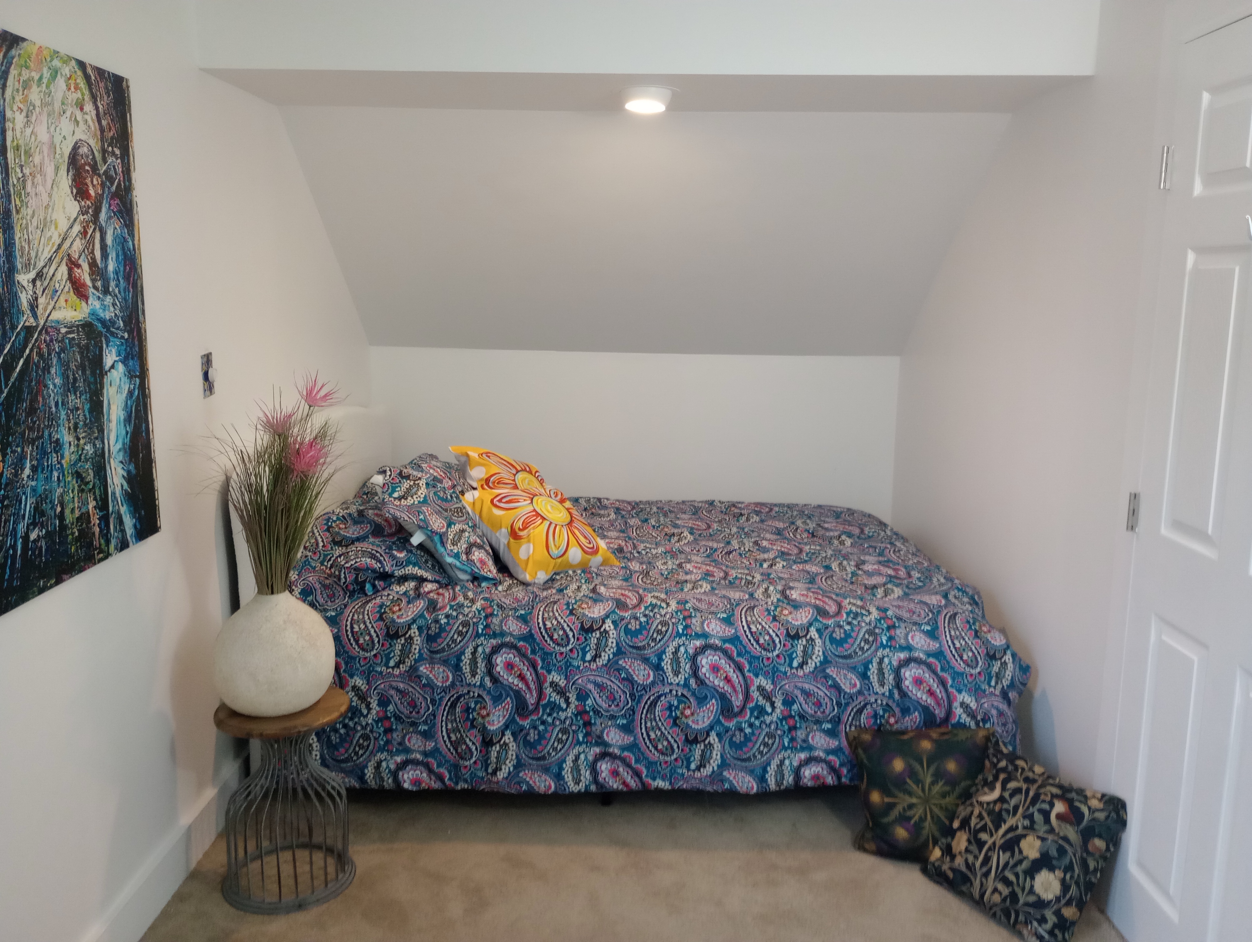 A New Orleans Style Home in Quiet Upstairs Flat - Photo 7