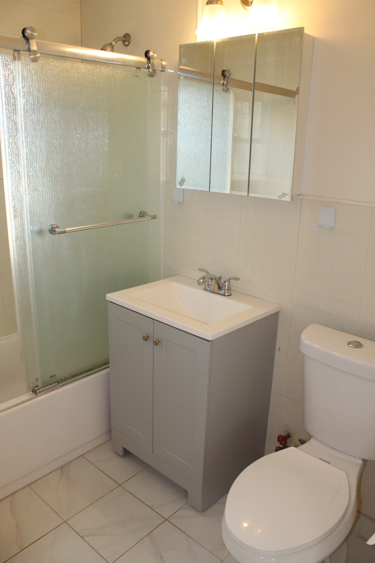 Spacious 1BR Near UBS Arena | 2 Min Walk to LIRR | Parking & Utilities Included - Photo 8