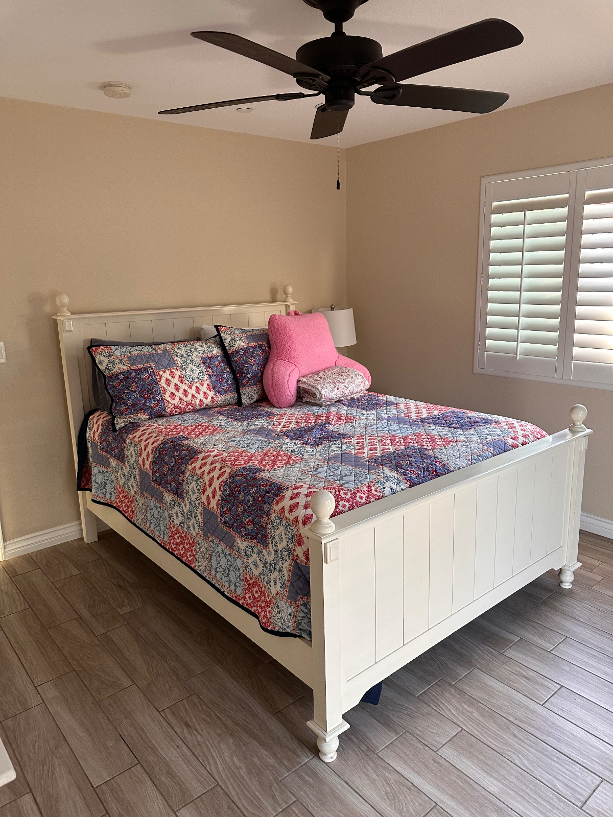 Jeans Home Away From Home In one of the most desirable cities in Orange County, California - Photo 4