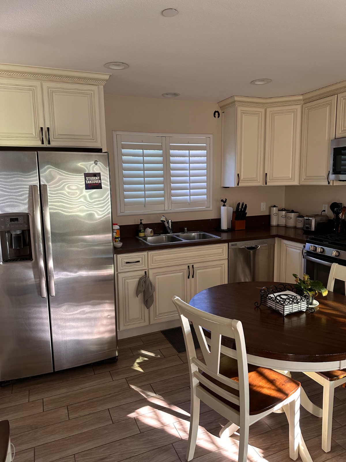Jeans Home Away From Home In one of the most desirable cities in Orange County, California - Photo 6
