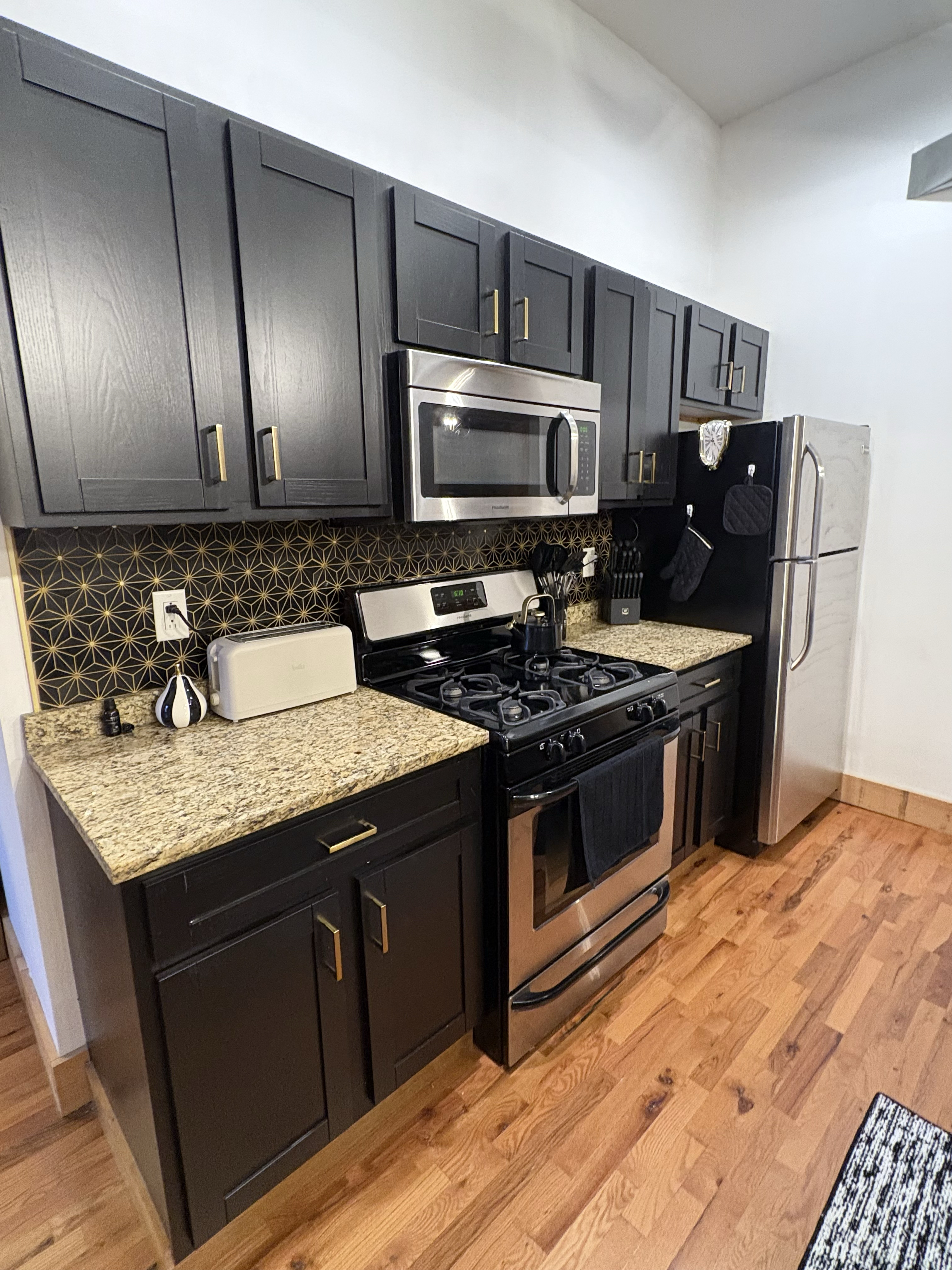 High End Loft in the Heart of the Village! - Photo 10