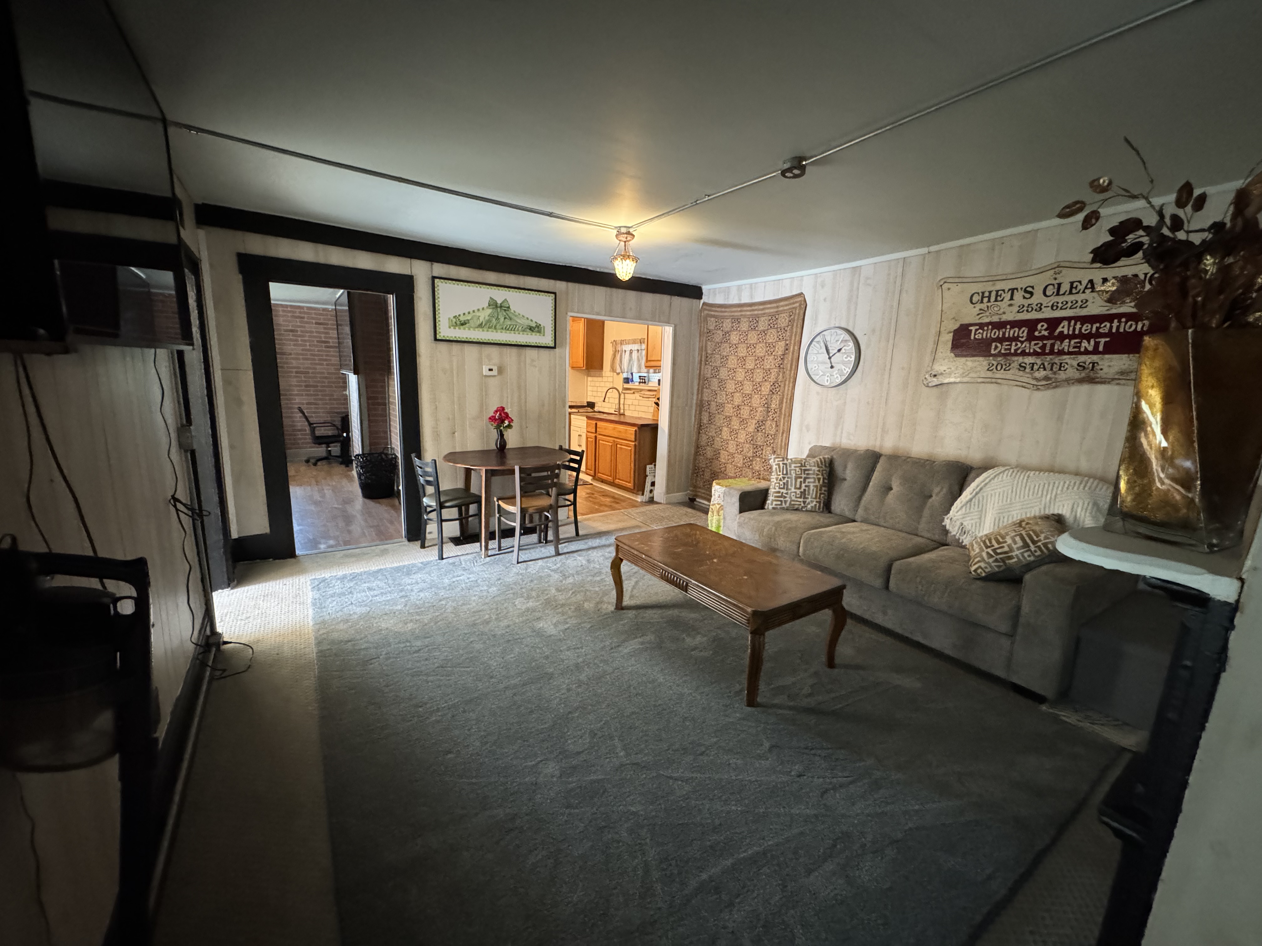 2 Bedroom Private Fully Furnished Apartment - Photo 6