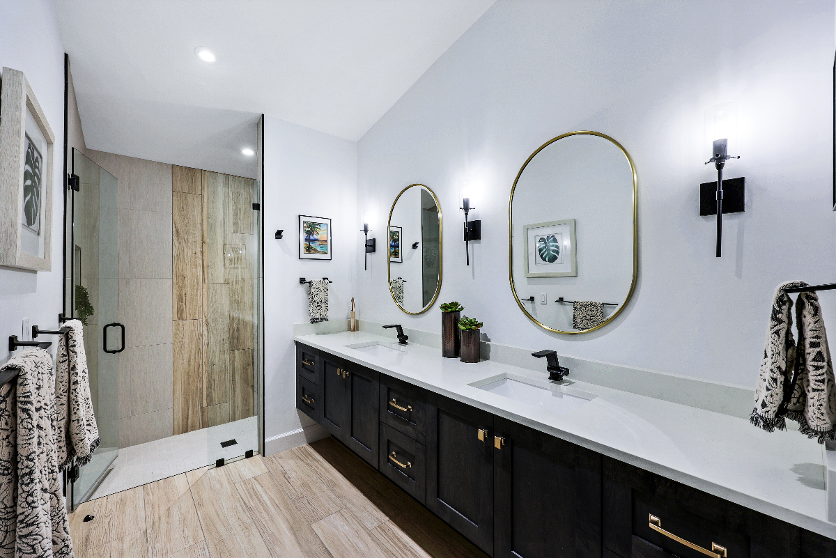 Naples Park 3BR | Private Pool & Spa | Near Vanderbilt Beach | 2 King Beds | Fully Furnished - Photo 7