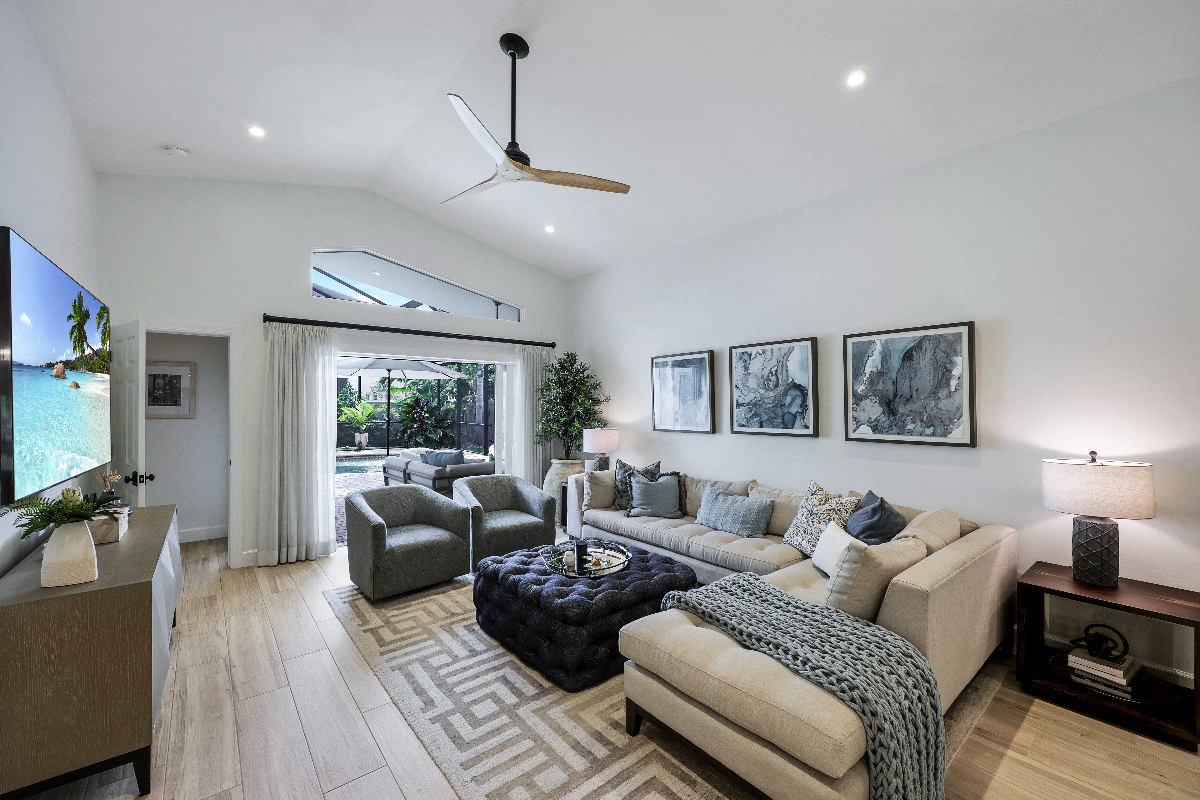 Naples Park 3BR | Private Pool & Spa | Near Vanderbilt Beach | 2 King Beds | Fully Furnished - Photo 5