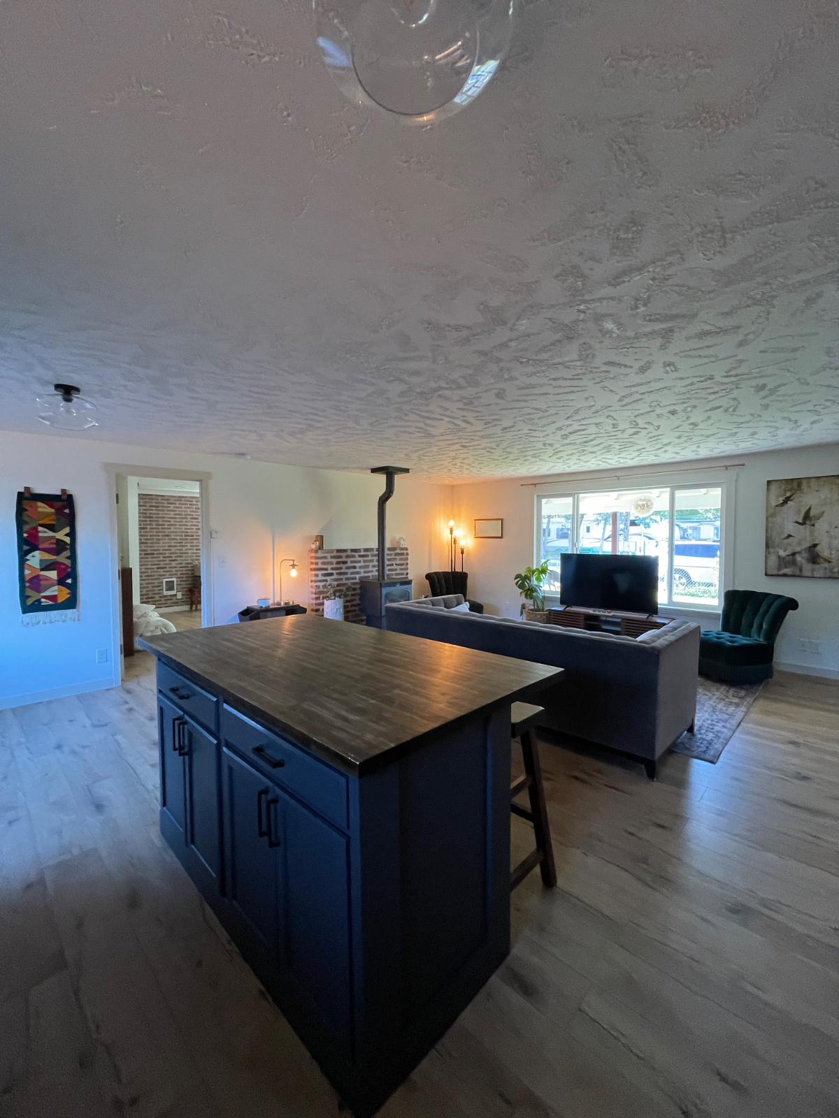 Charming Downtown Redmond Home - Photo 1