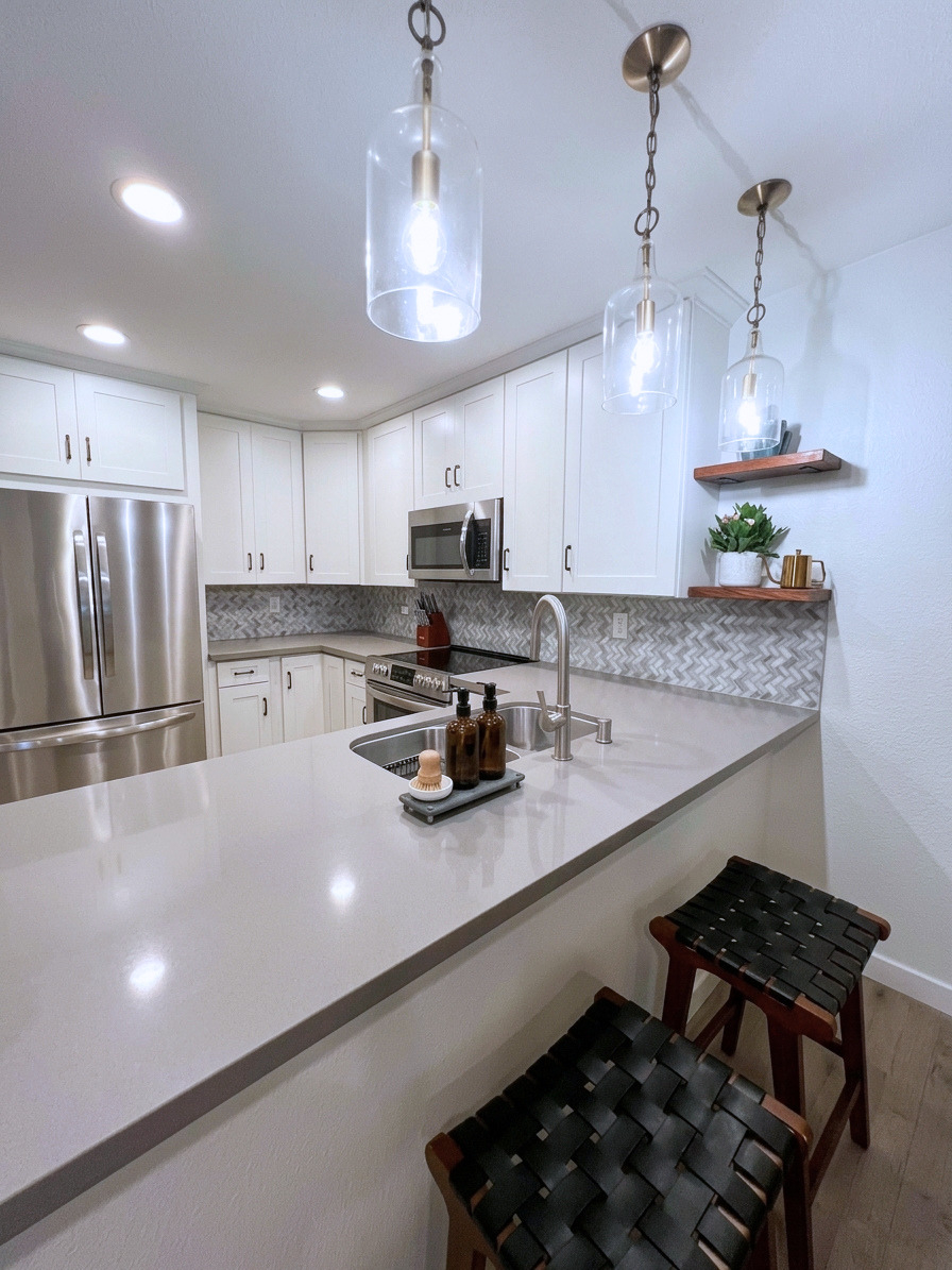 Stylish and Modern Urban Oasis 2 BR/2BA Condo in Downtown San Diego! - Photo 4