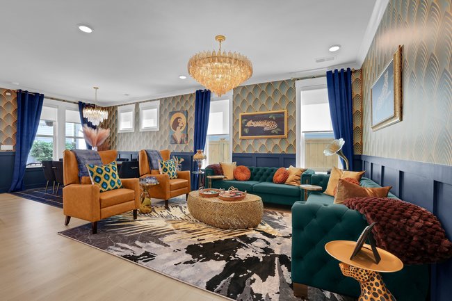 The Savoy | Art Deco Luxury + Hot Tub