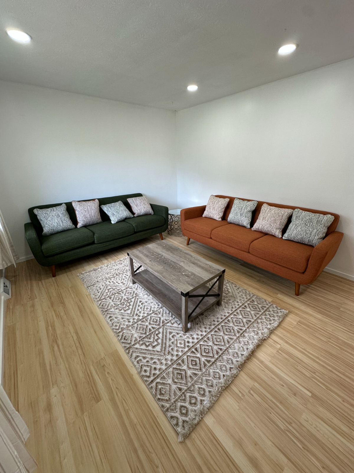MIDPOINT STAYS - Photo 12