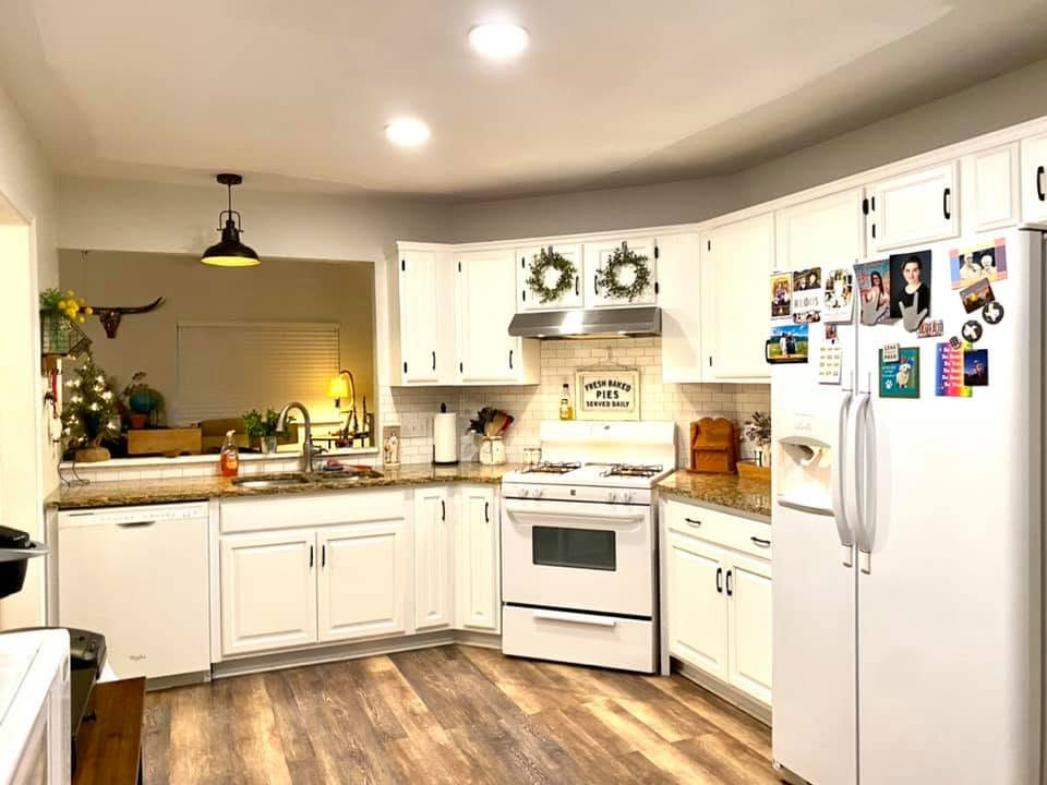 Beautiful Industrial Style Home in Cedar Park | Near Ascension Seton, Lakeline Park & 1890 Ranch - Photo 1