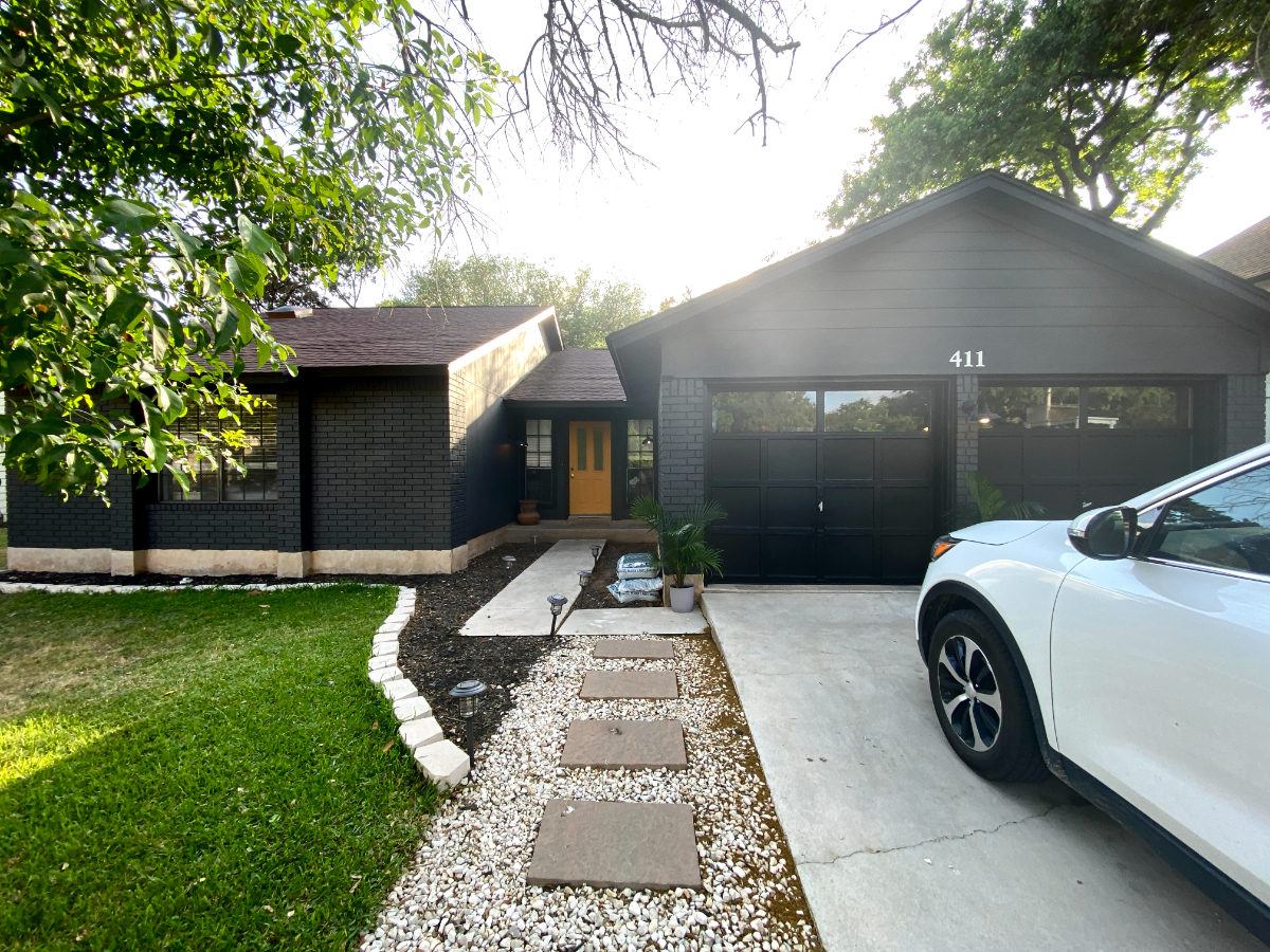 Beautiful Industrial Style Home in Cedar Park | Near Ascension Seton, Lakeline Park & 1890 Ranch - Photo 2