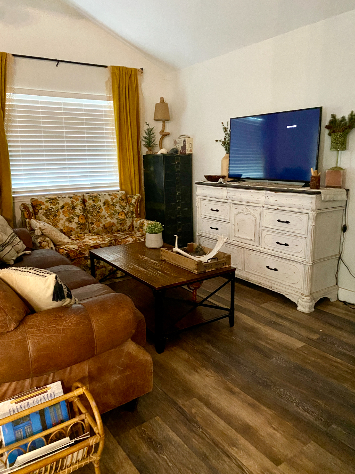 Beautiful Industrial Style Home in Cedar Park | Near Ascension Seton, Lakeline Park & 1890 Ranch - Photo 3