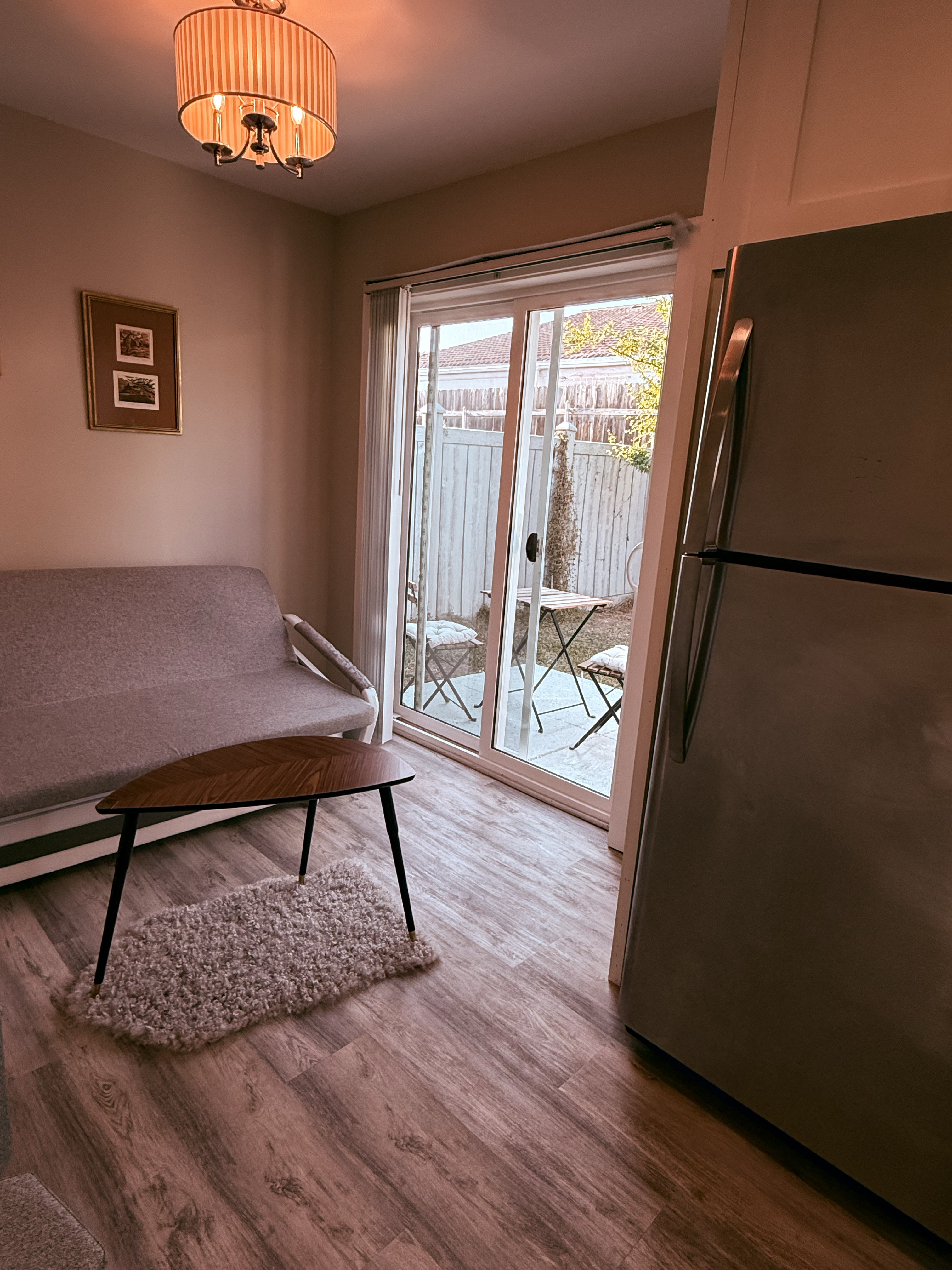 LARGE DOG welcome! Private house with fenced yard. Utilities included. - Photo 6