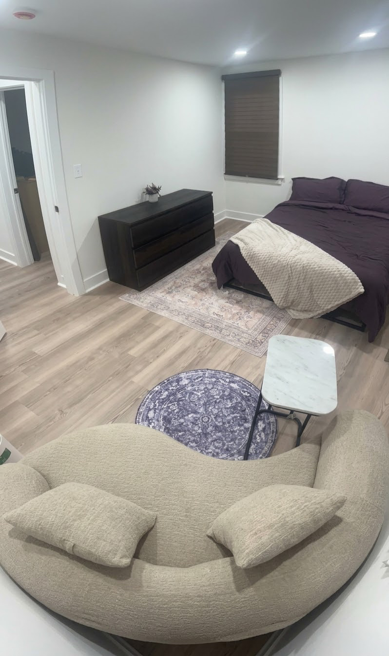 Bright Private Room in Updated Home with Spacious Shared Areas l Near Medical Facilities - Photo 9