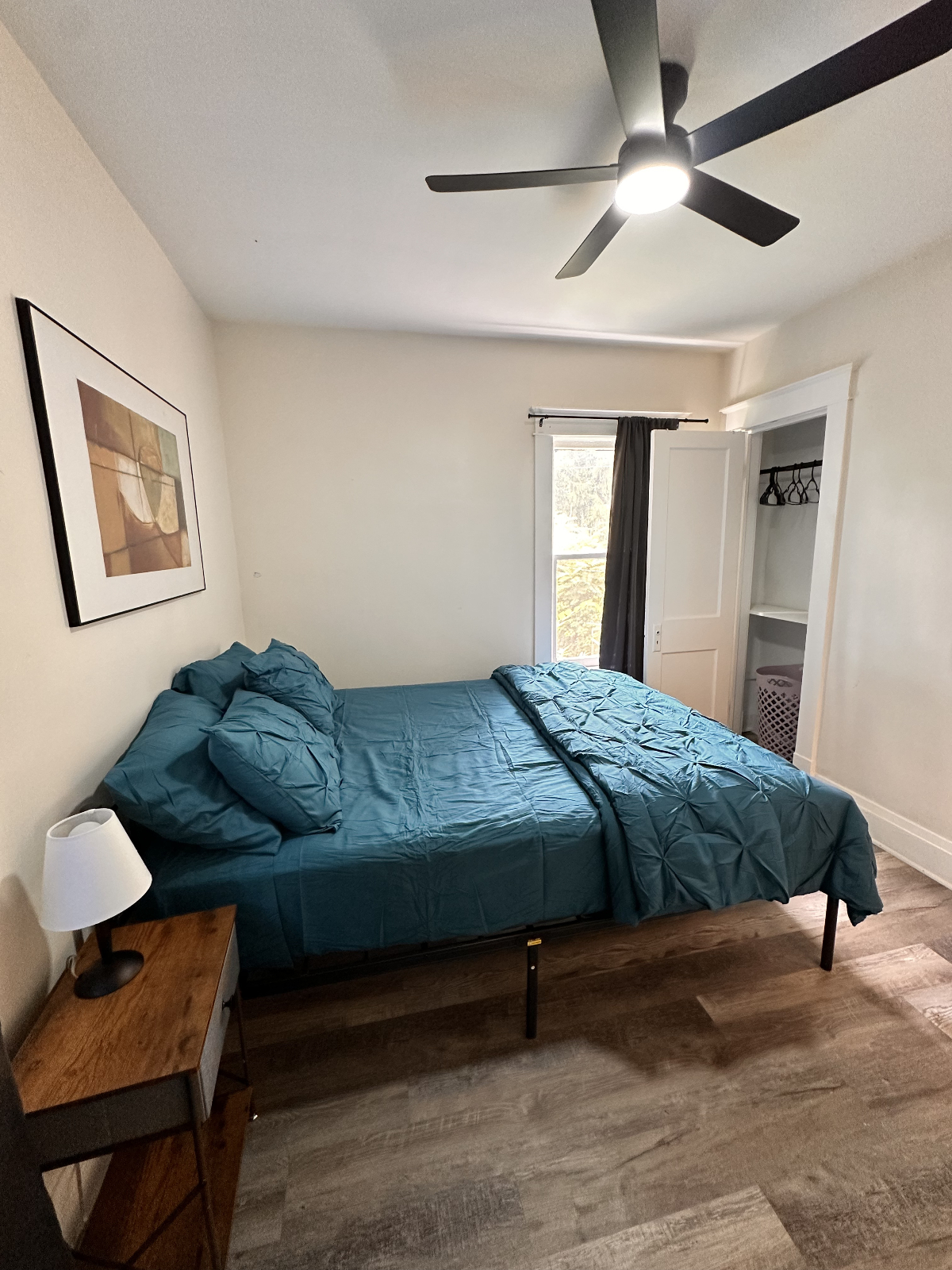 Peaceful 2BR Retreat near NFMMC & Falls | King Bed & Easy Parking - Photo 5