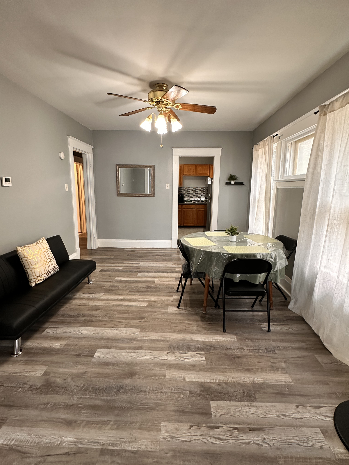 Peaceful 2BR Retreat near NFMMC & Falls | King Bed & Easy Parking - Photo 6