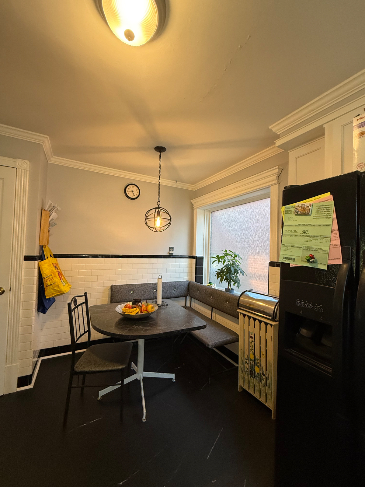 Peaceful Private Room With Desk, Shared Home Amenities And Seasonal Pool Access - Photo 7