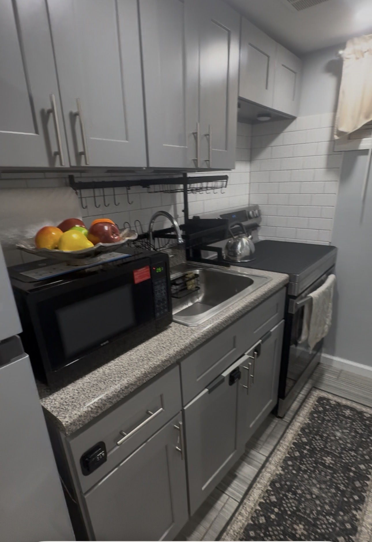 Hyde Oasis Cozy Stay Near 10 Hospitals & Transit - Photo 5