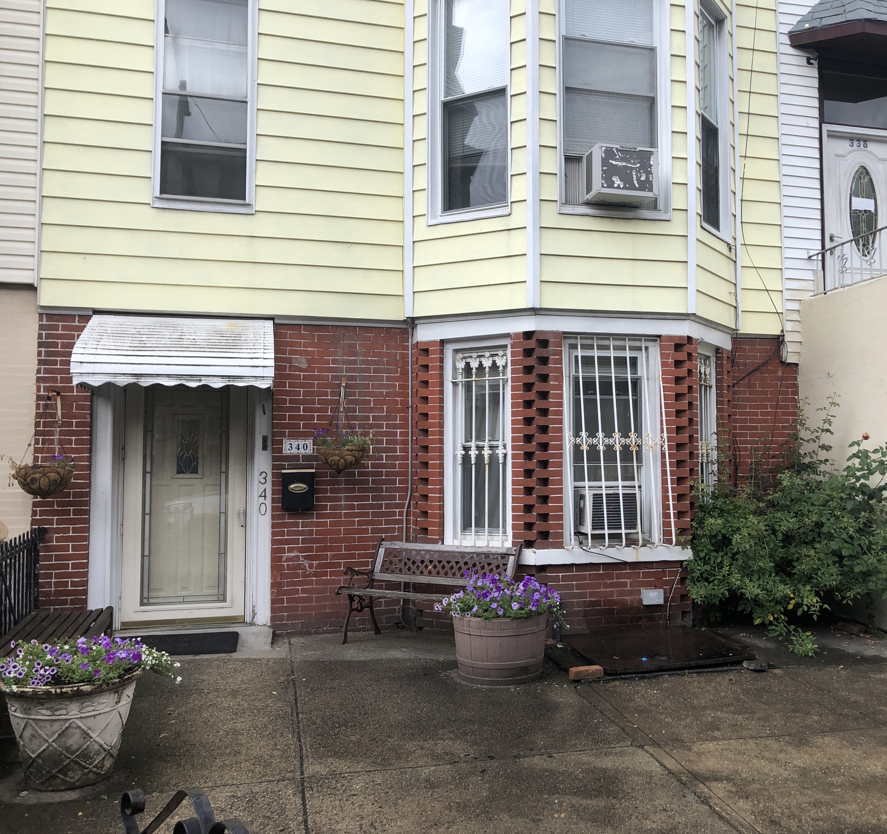 Two Floors of a Classic Brooklyn Row House - Photo 7