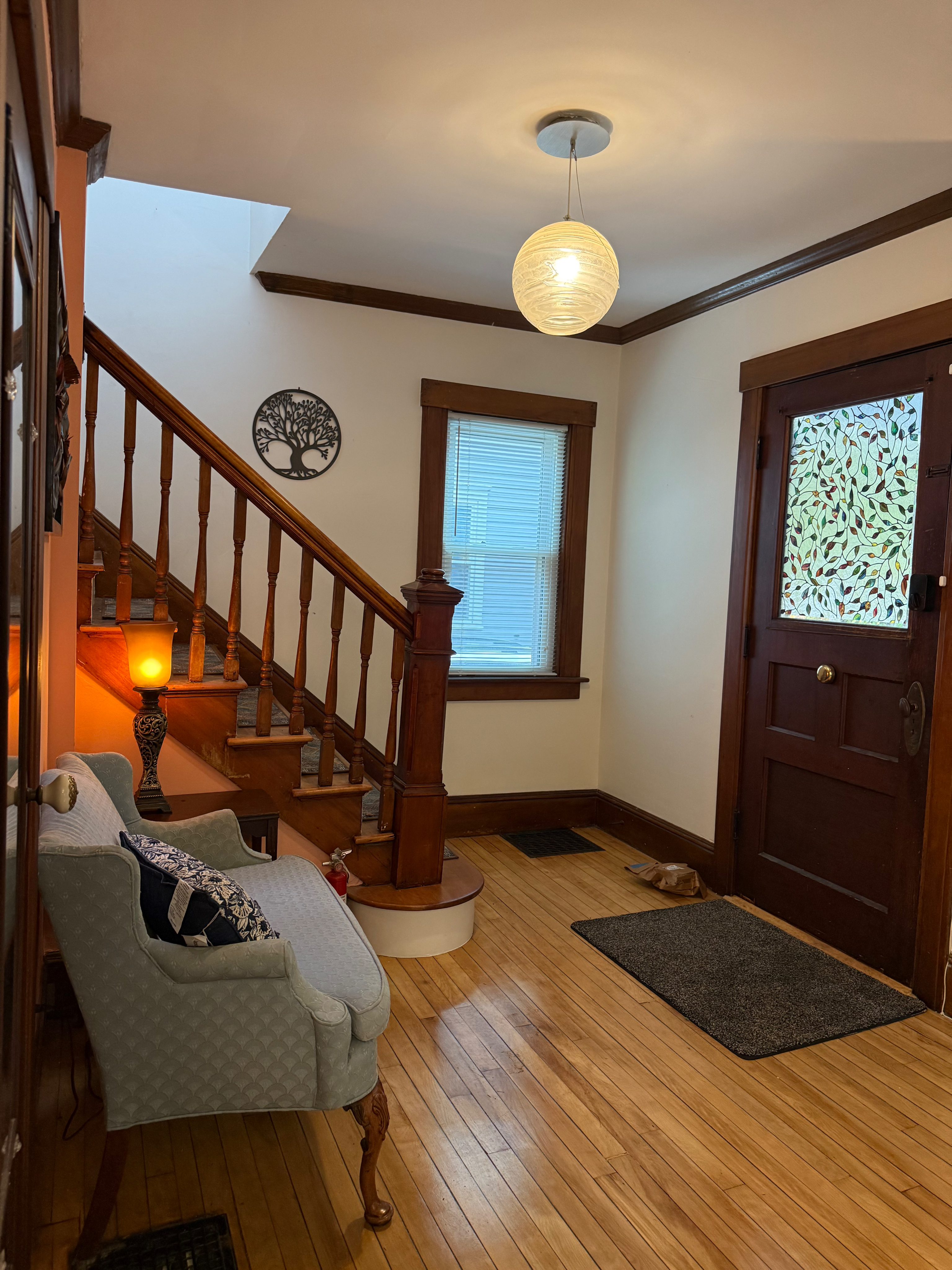 Charming Restored 3 Bedroom Brattleboro Home-Walk to Hospital & Downtown - Photo 5