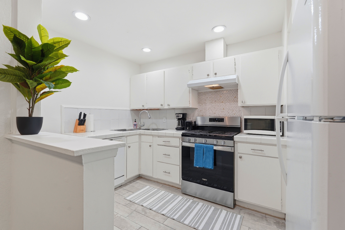 Quaint Venice Beach Getaway - 1BDR 1BA - Photo 6