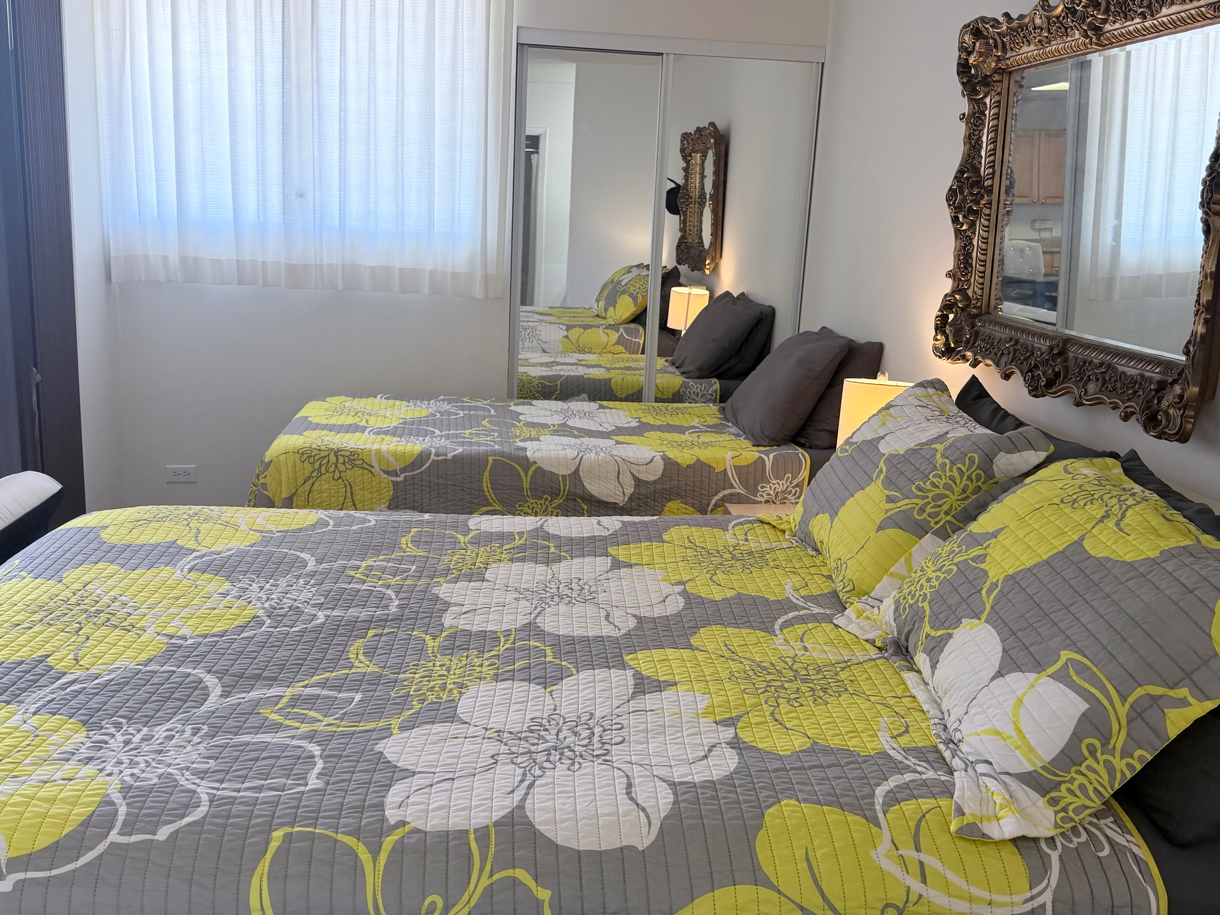 Prime location! Fully Furnished 1BR Waikiki Condo | Parking + Utilities Included | Pool & Gym - Photo 3