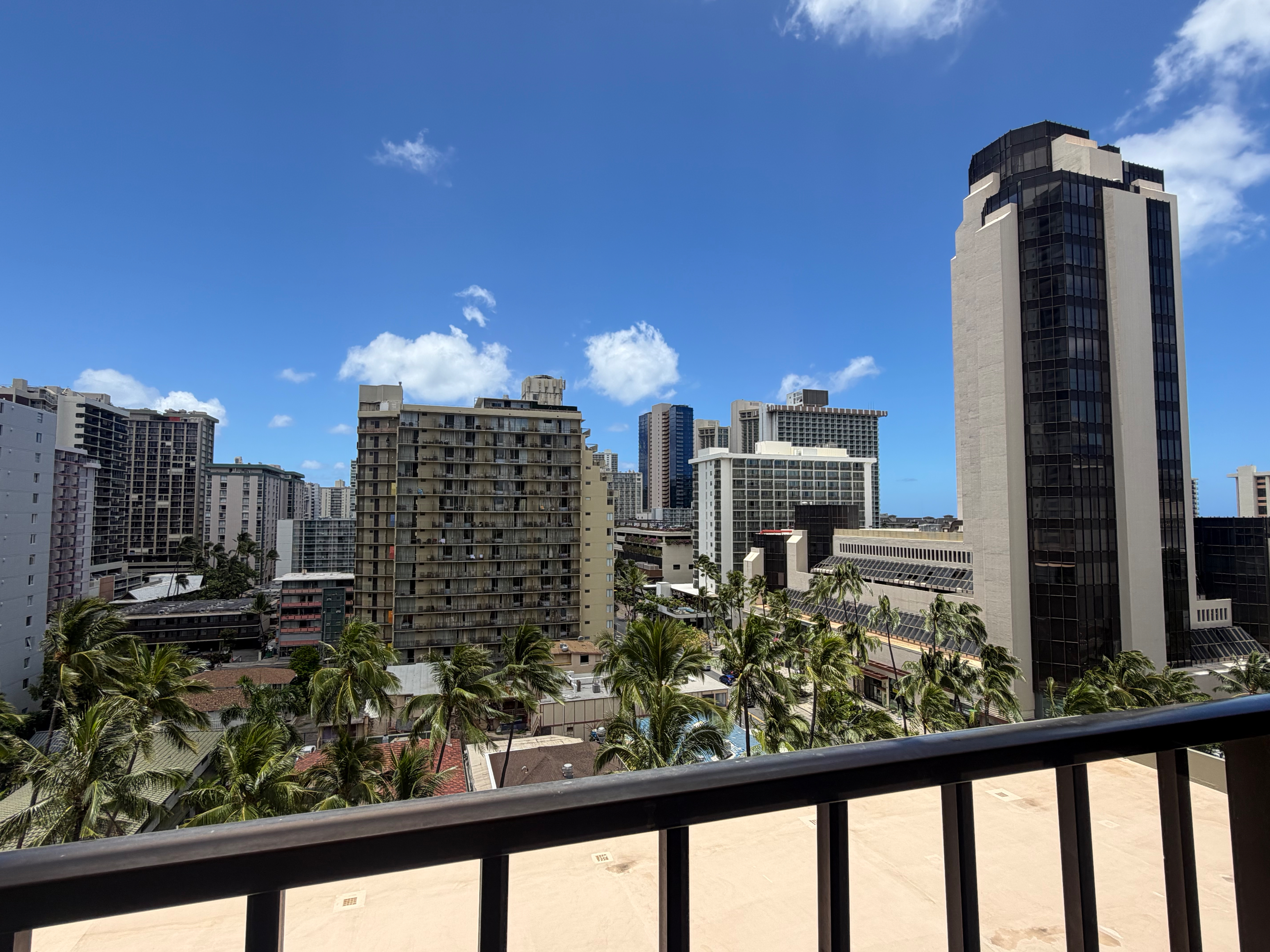 Prime location! Fully Furnished 1BR Waikiki Condo | Parking + Utilities Included | Pool & Gym - Photo 4