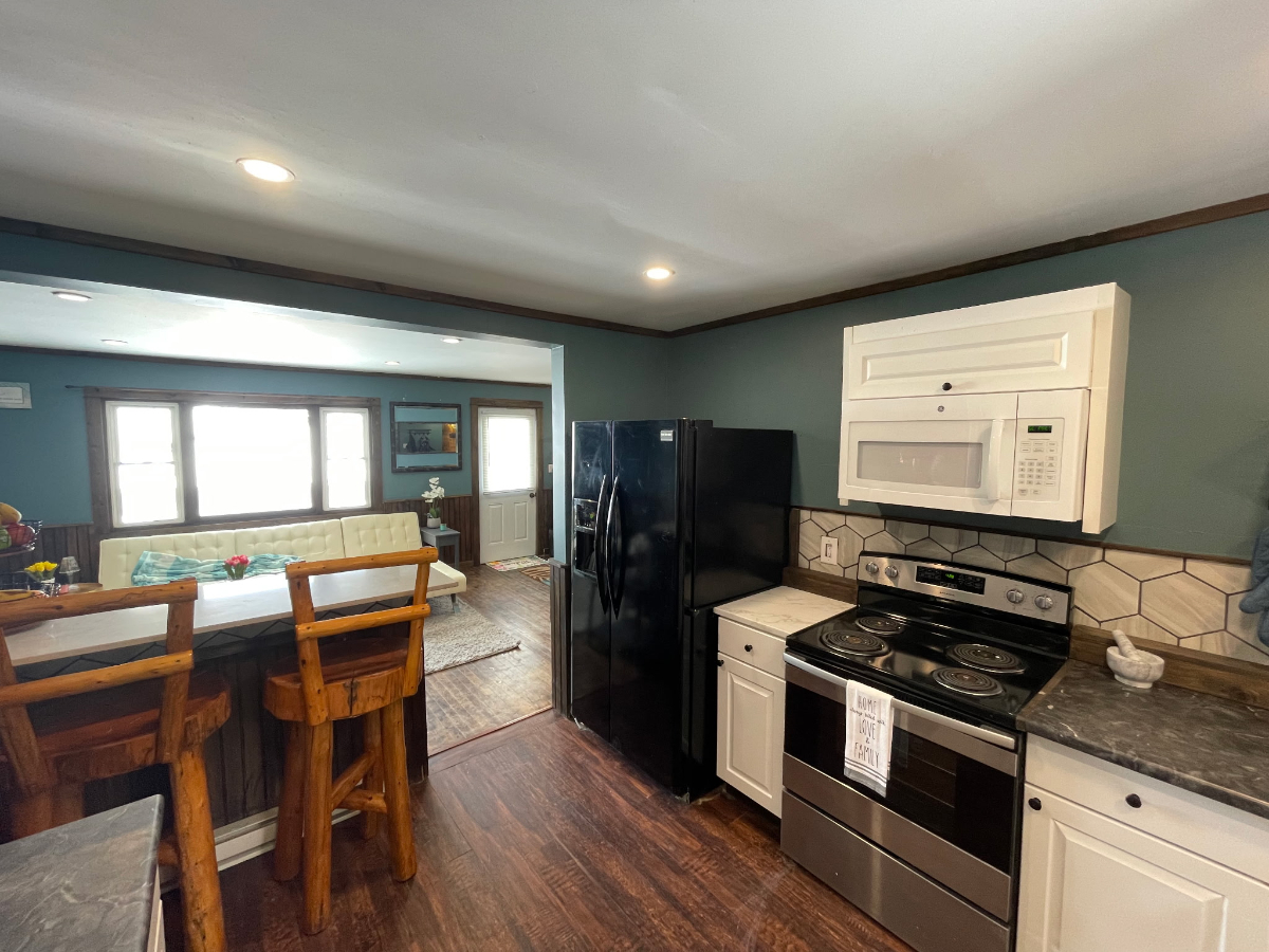 Newly remodeled 2B/2B - Photo 1