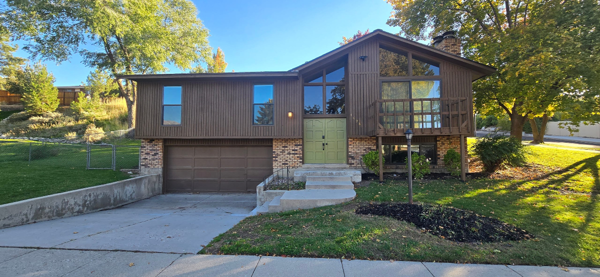 Fully Furnished Sandy Retreat | 30+ Days or Long-Term
