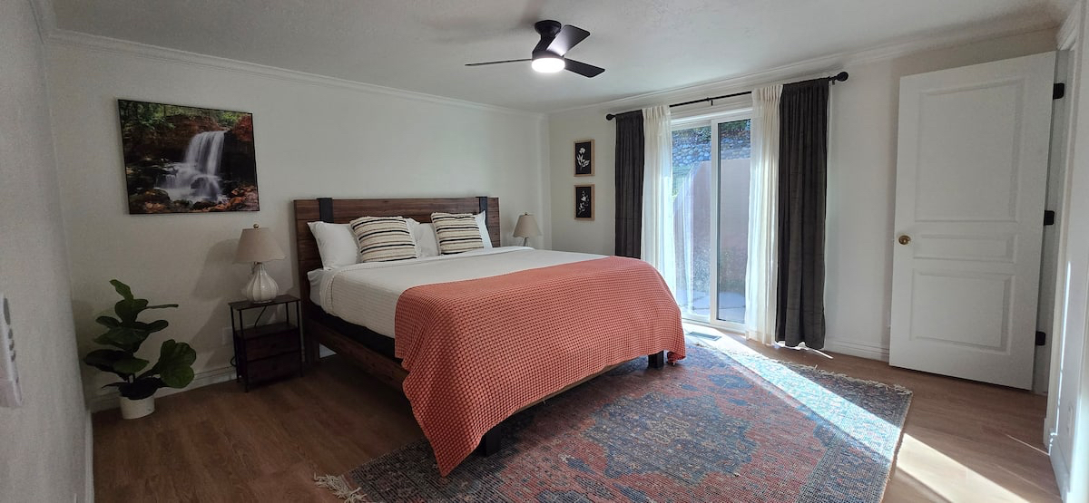 Fully Furnished Sandy Retreat | 30+ Days or Long-Term - Photo 10