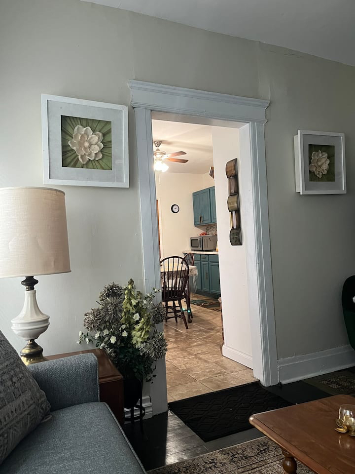 Elegant Colonial Home Near Major Hospitals. - Photo 7