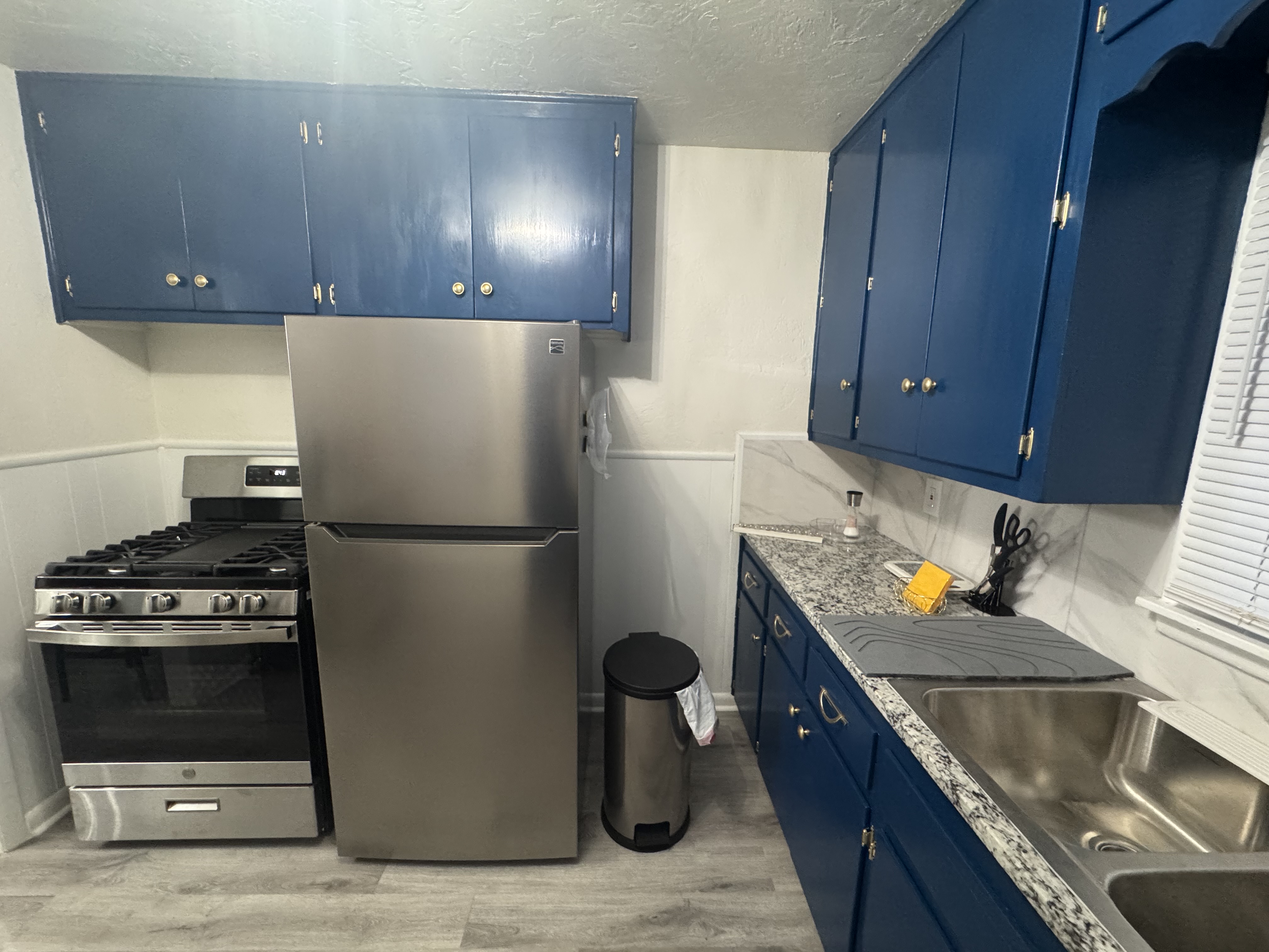 The 14th Place - Fully Furnished 4-Bedroom Home in Oklahoma City - Photo 4