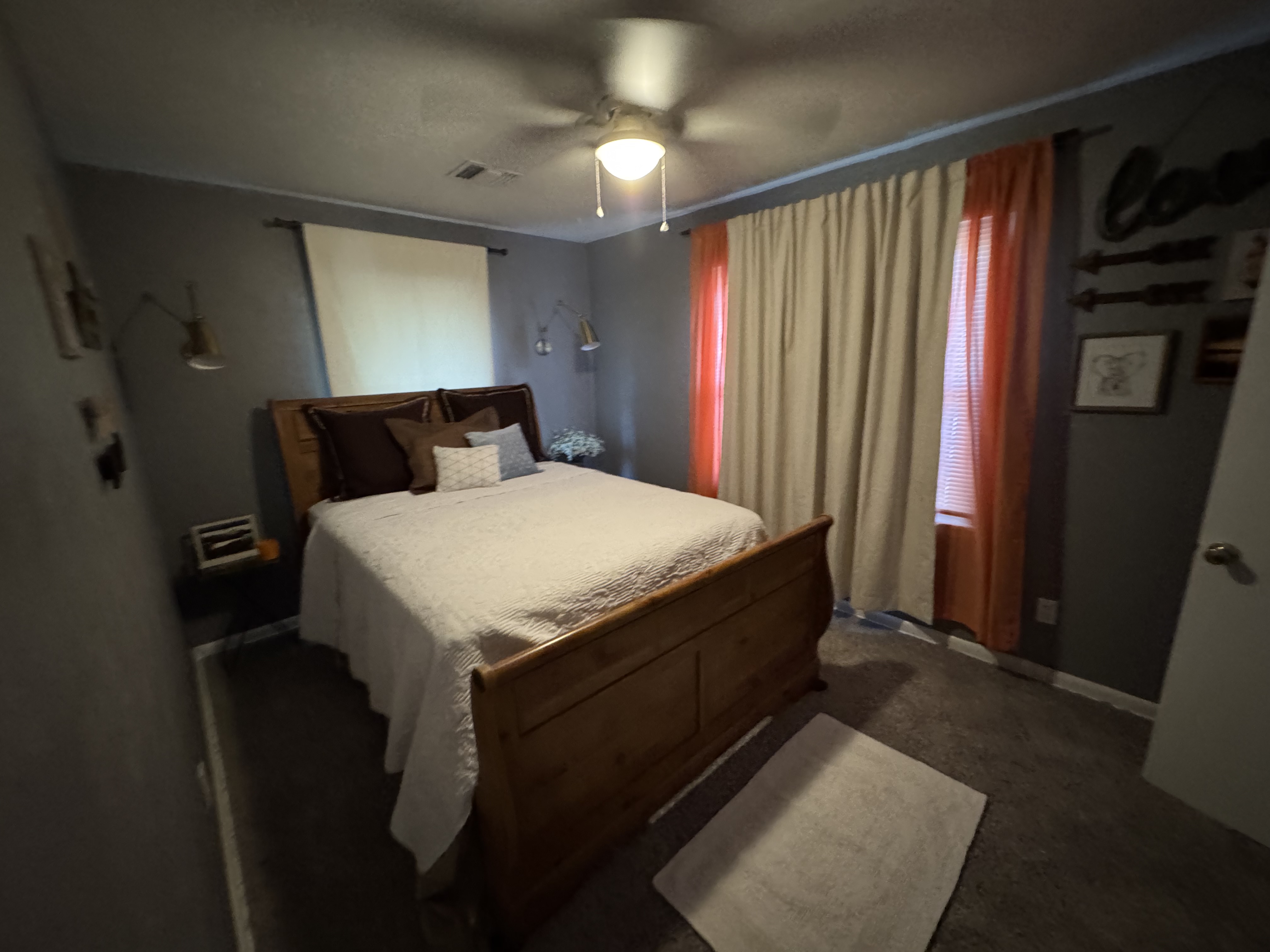 The 14th Place - Fully Furnished 4-Bedroom Home in Oklahoma City - Photo 12