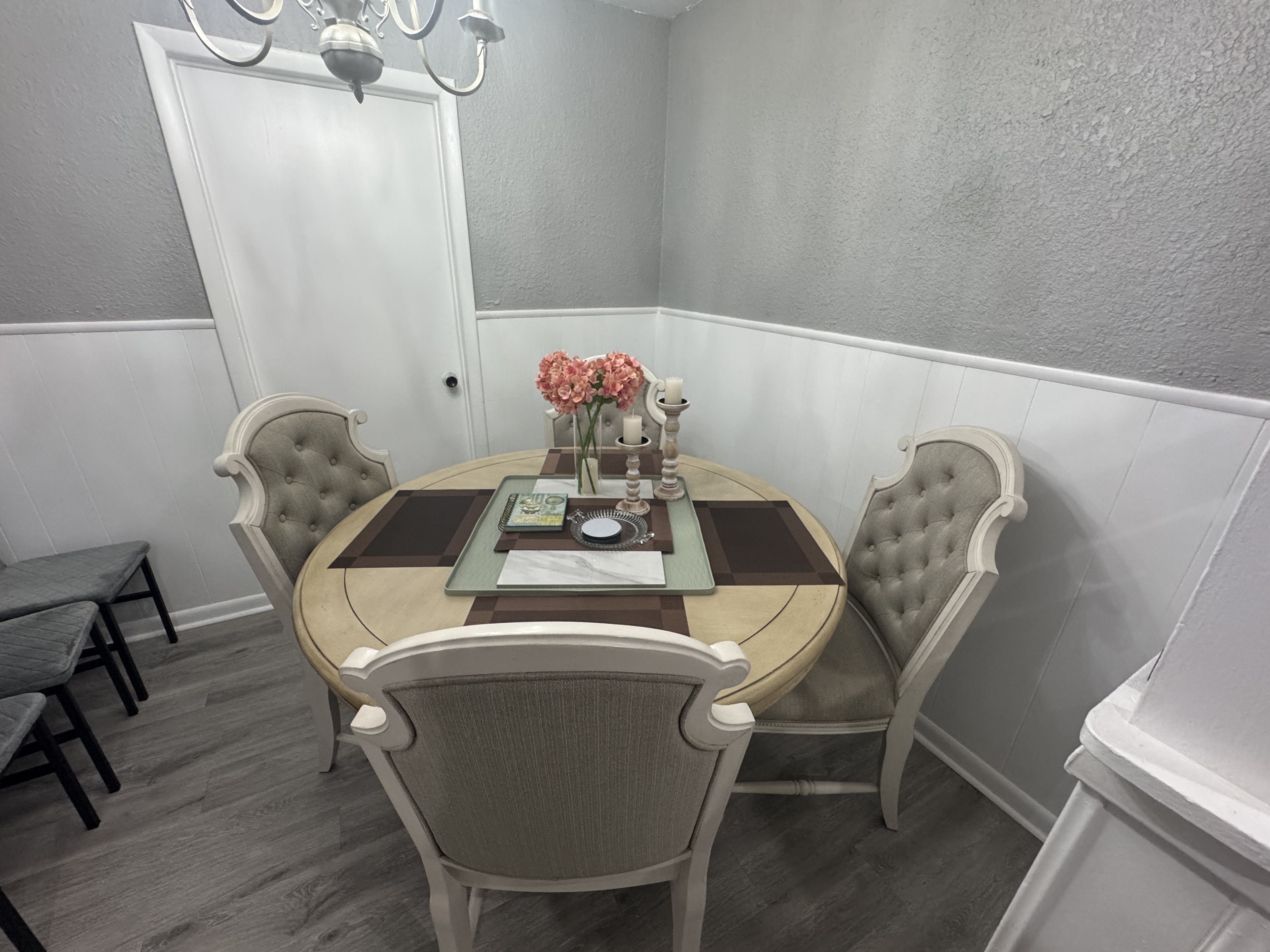 The 14th Place - Fully Furnished 4-Bedroom Home in Oklahoma City - Photo 8
