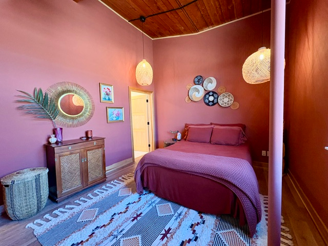Spacious 2-Bedroom Condo with Boho Style, Two-Car Garage & All Utilities Included - Photo 8