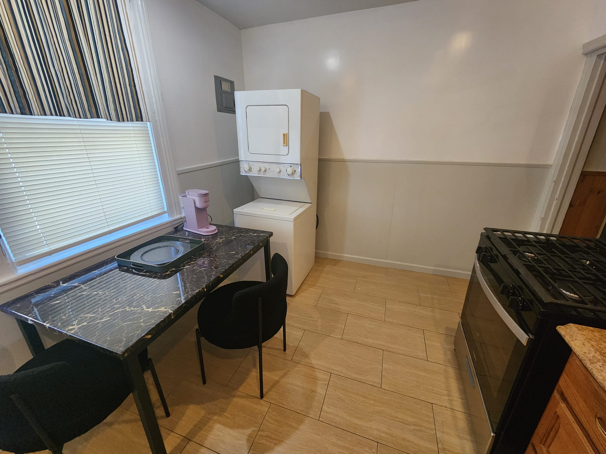 Private 1BR Oasis Near Westchester & Bronx Hospitals | In-Unit Laundry & Walk to Transit - Photo 6
