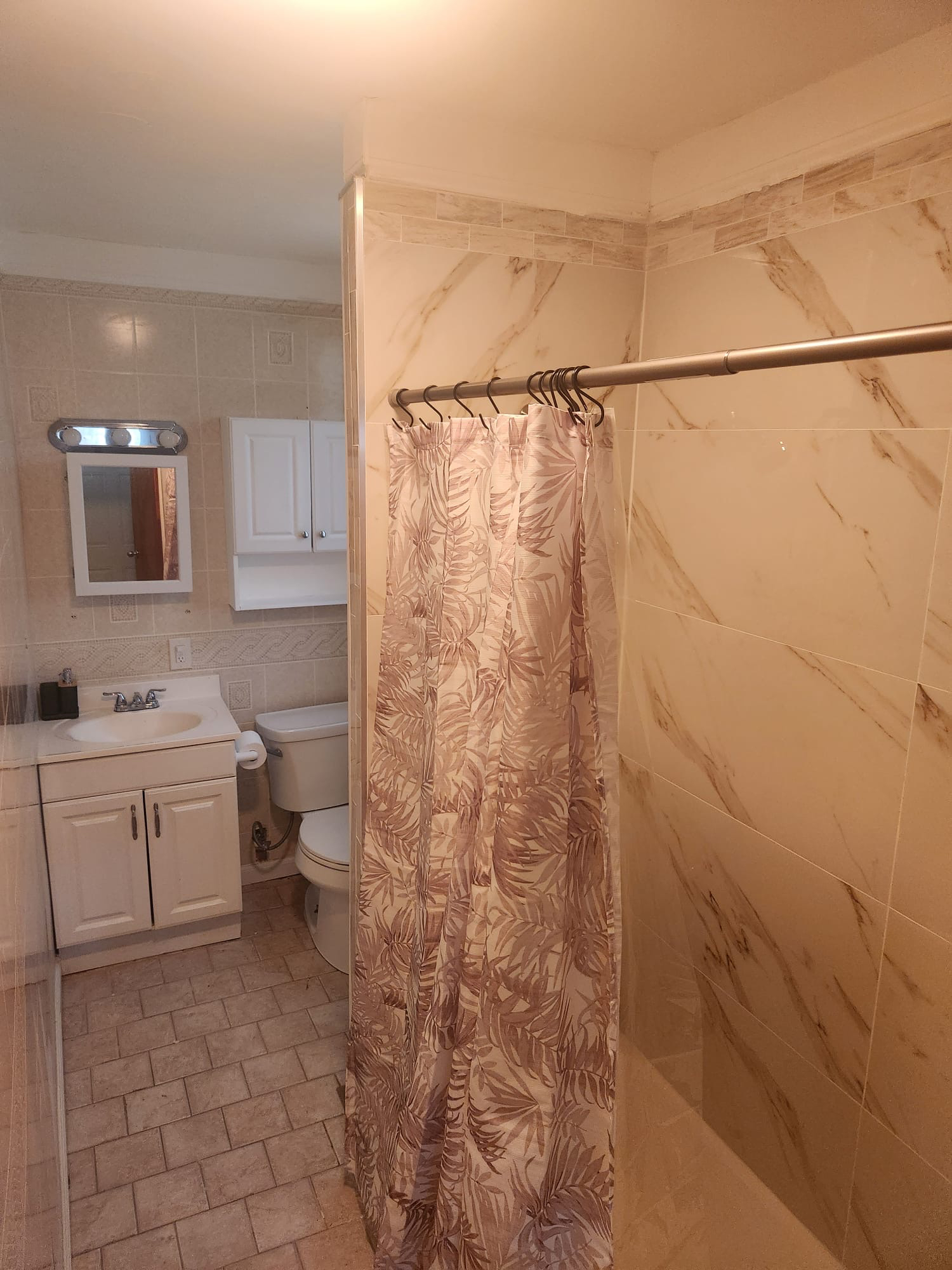 Private 1BR Oasis Near Westchester & Bronx Hospitals | In-Unit Laundry & Walk to Transit - Photo 7
