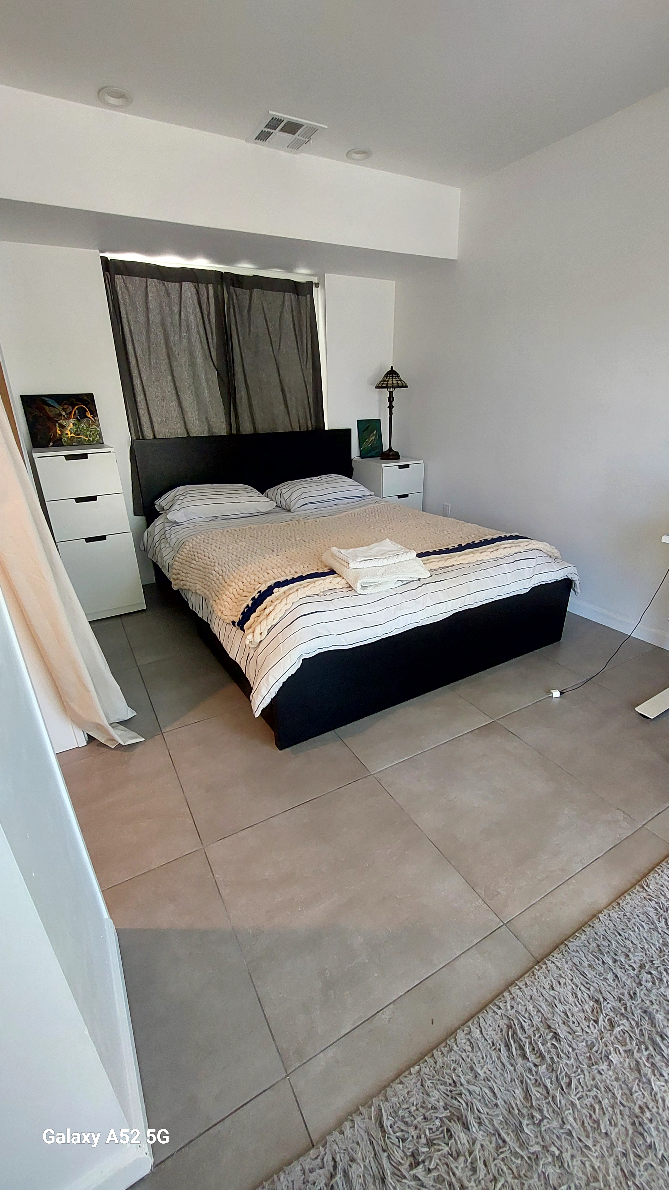 Peaceful Hilltop Escape in the Heart of LA Cozy (Room + Outdoor Space) - Photo 1